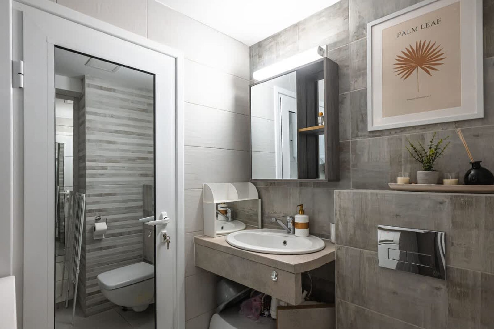 Cozy Studio - Your Home Away From Home - Photo 12