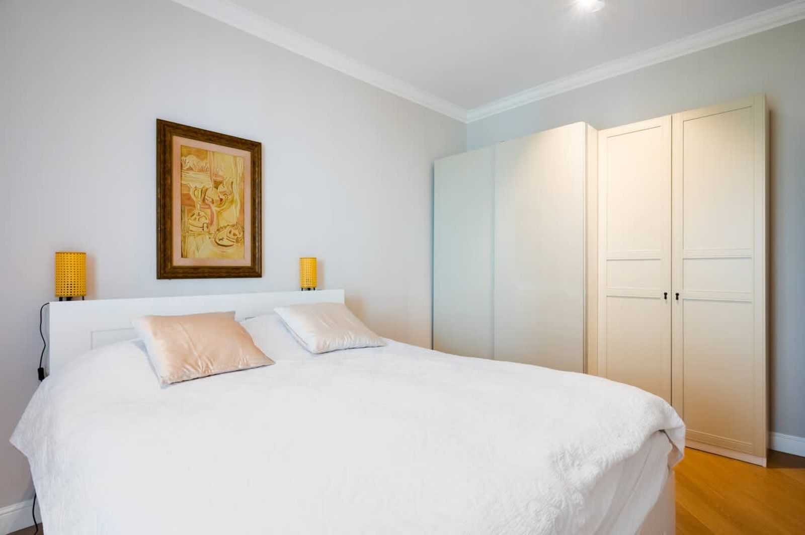 Modern, Spacious 2BD Flat - Prime Sofia Location - Photo 24