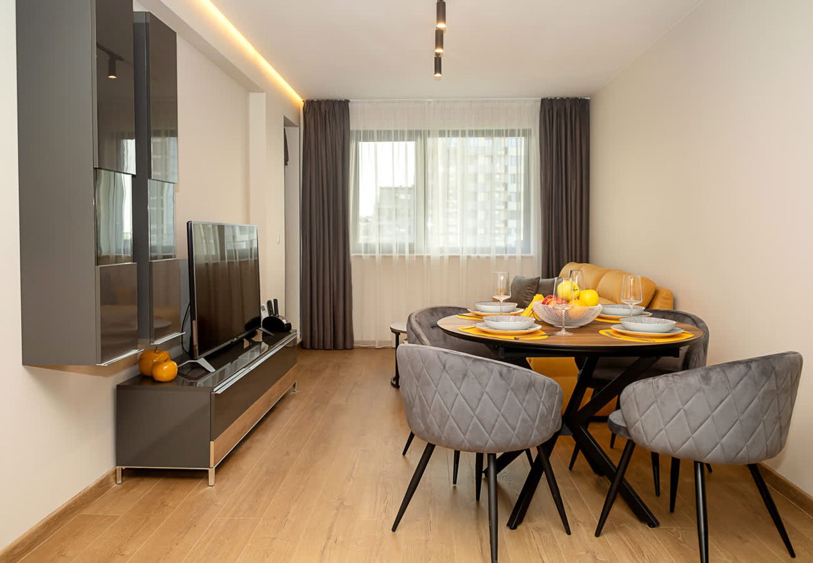 Cozy 1-Bedroom with Sea View &amp; Parking - Photo 6