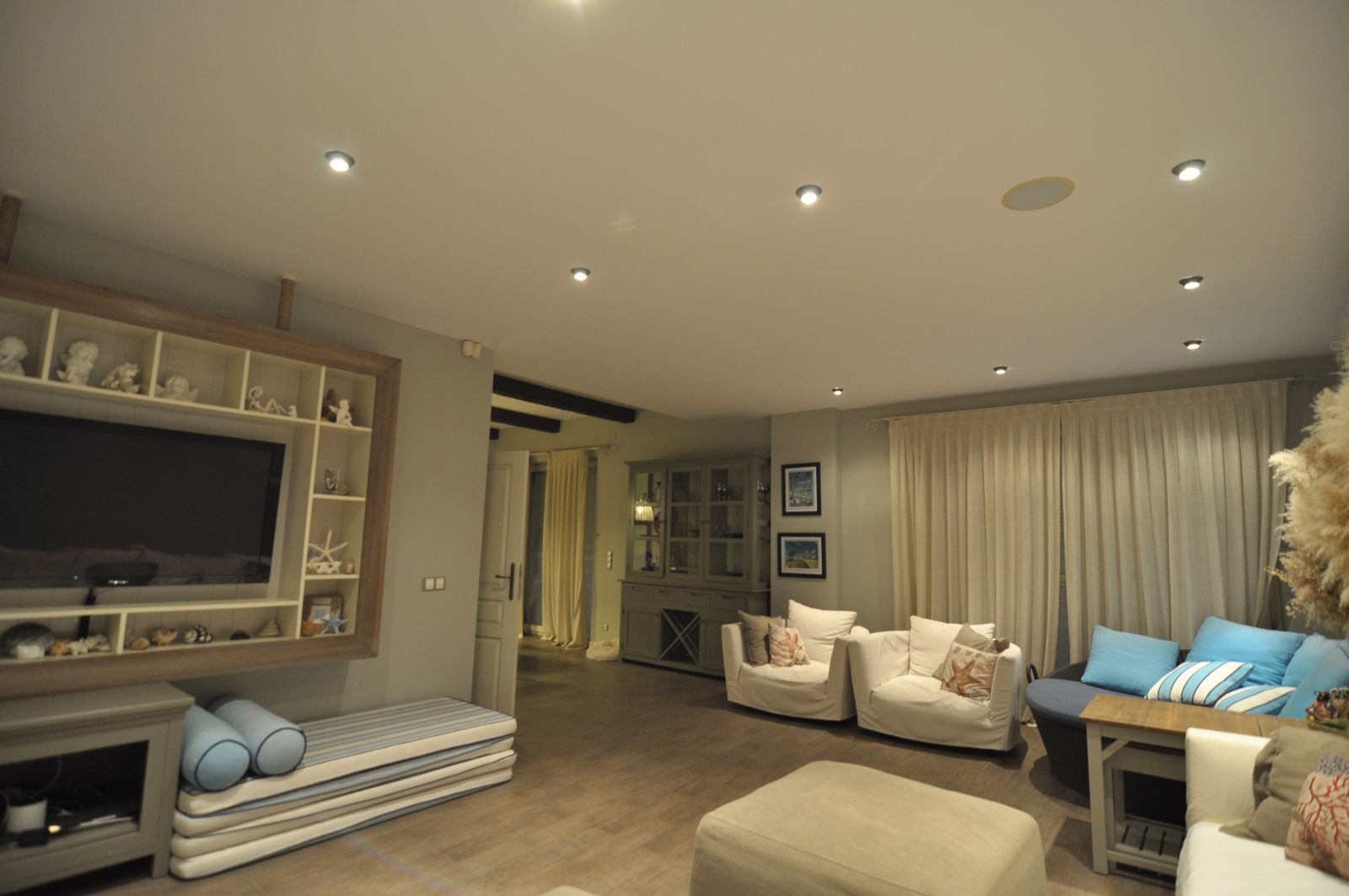 The Flower House - Photo 24