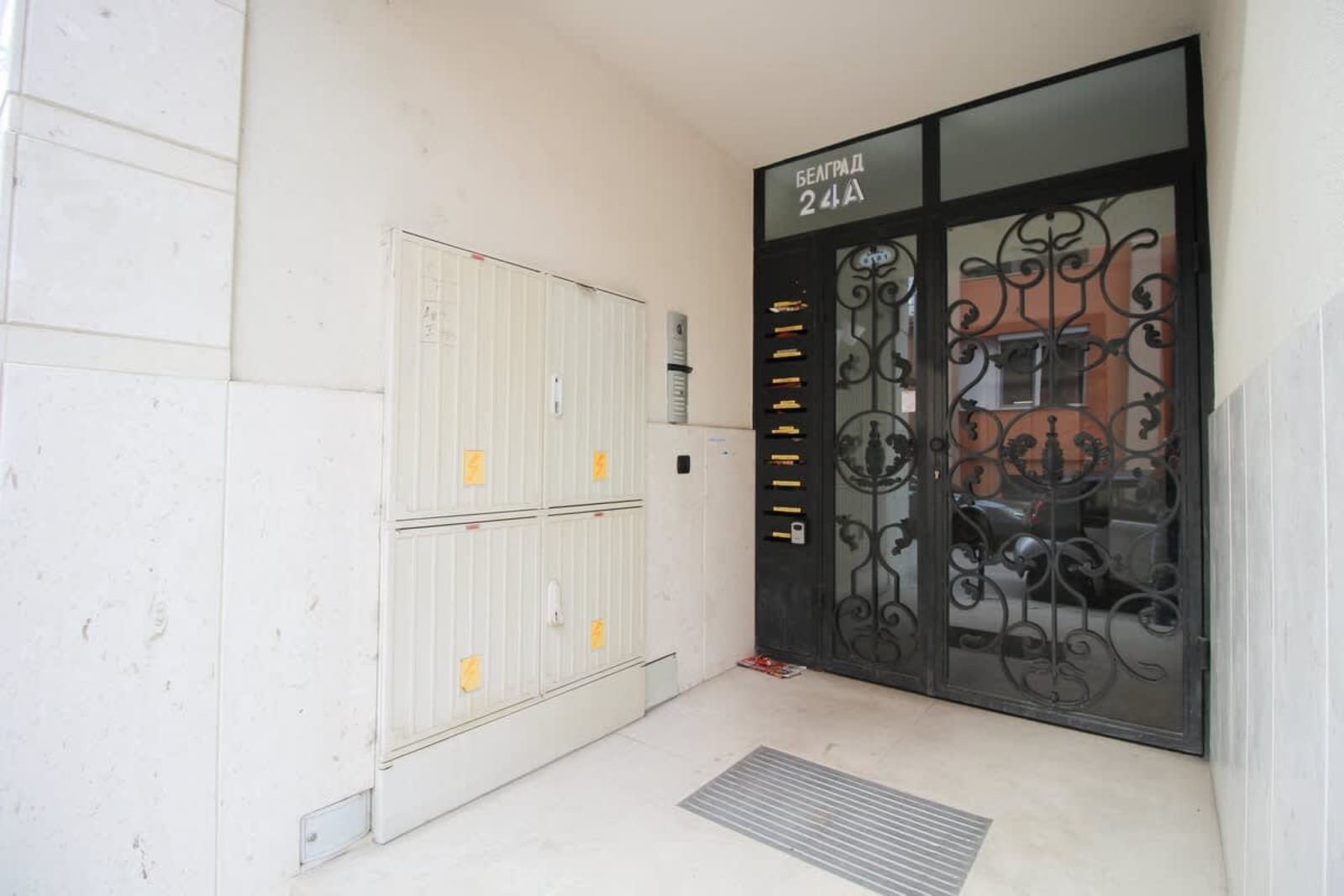 Trendy &amp; Deluxe Apartment - Photo 18