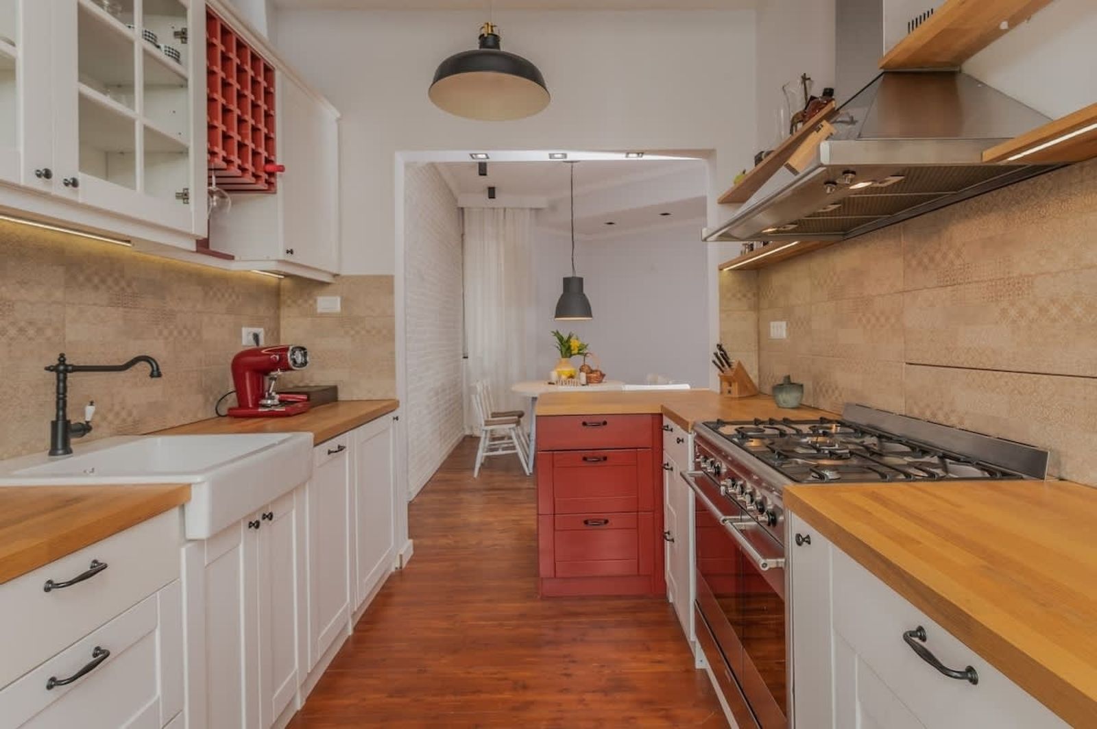 Flamingo Flat /Two-bedroom with Balcony\ - Photo 18