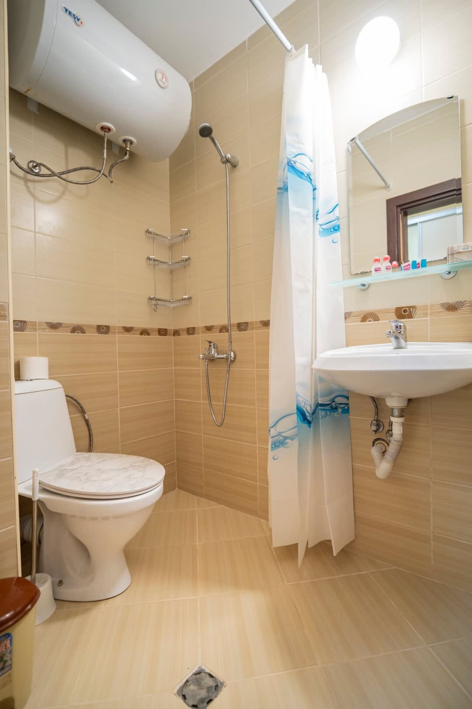 The Family Courtyard - Very LARGE 2BD Apartment - Photo 26