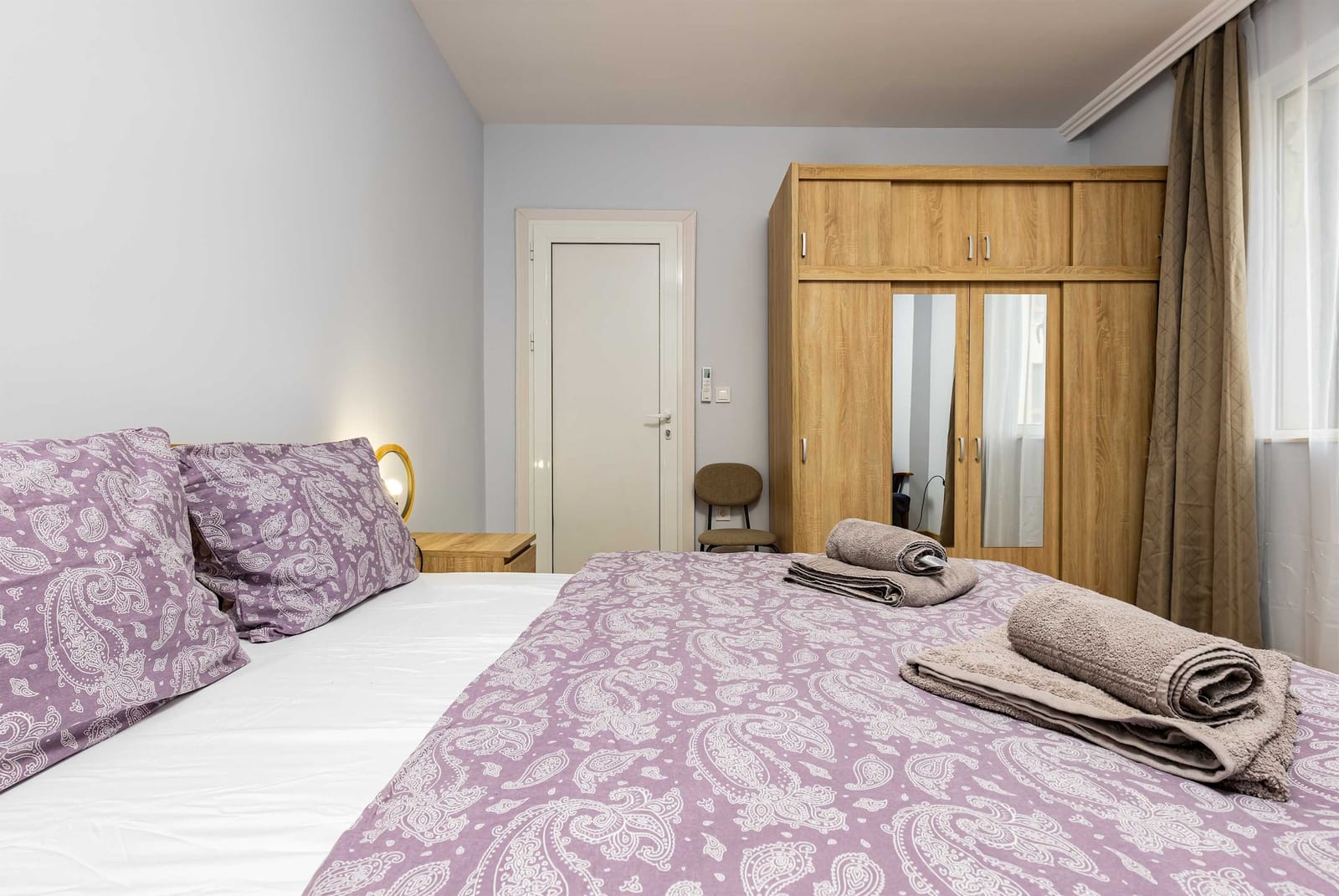 Cozy Floor from a House Near the City Center - Photo 11