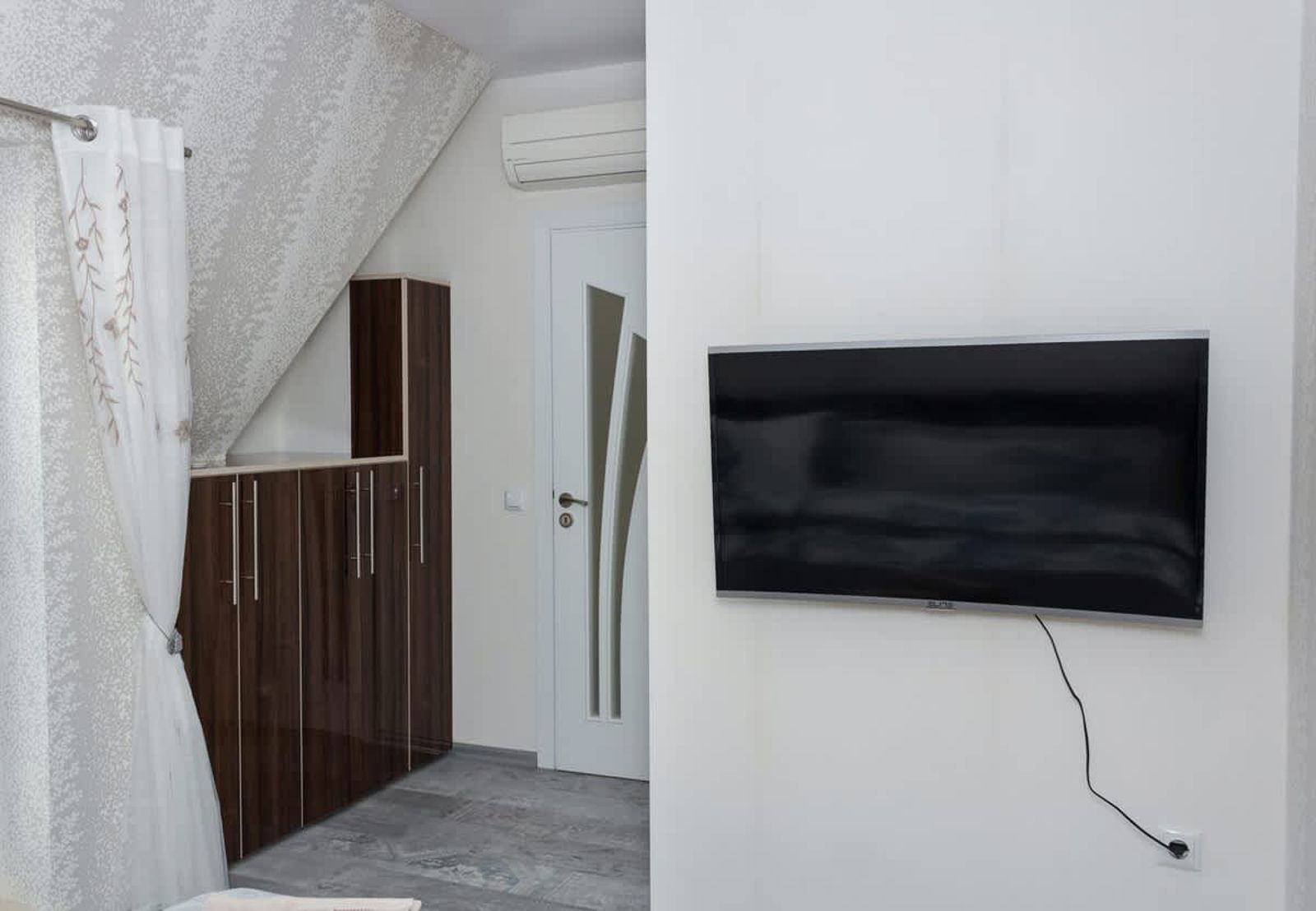 | AcriliC | One-Bedroom Flat with Balcony - Photo 16