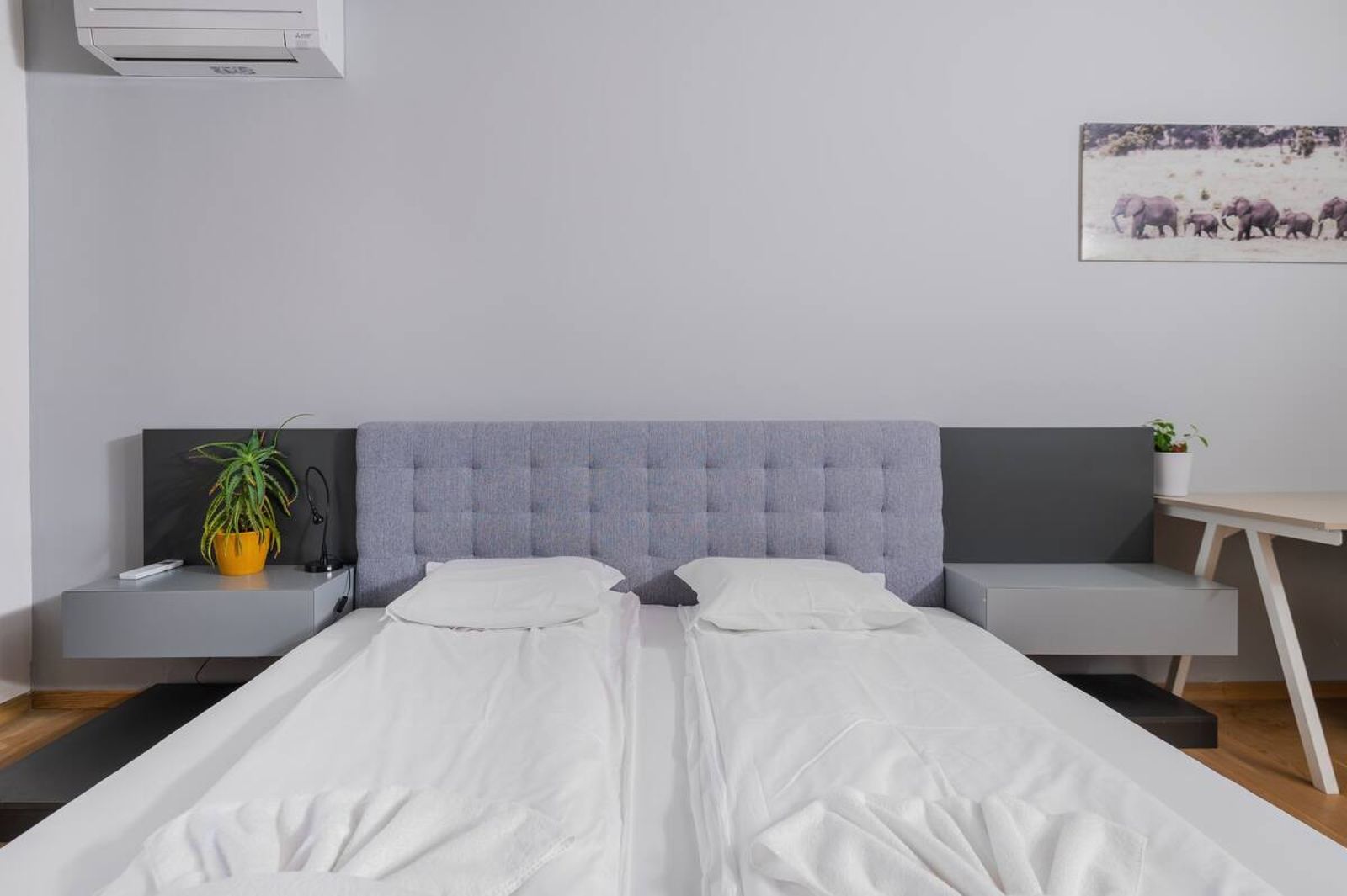 The Honeycomb Hideaway - Photo 13