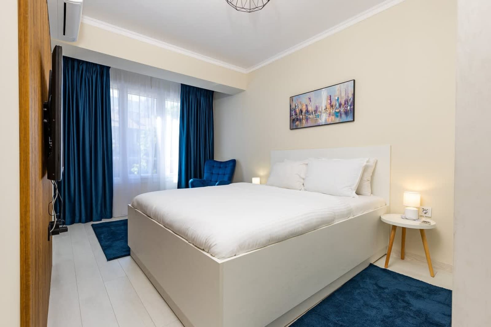 Central Chic 1BD Apt Near Kapana by FlatManager - Photo 11