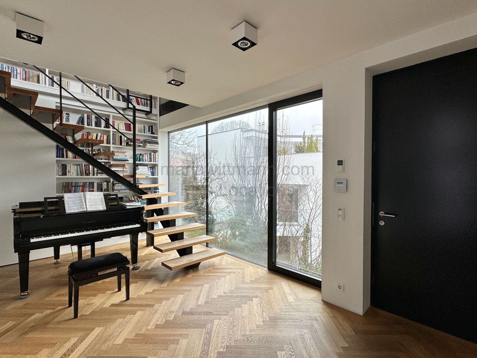 Location 283 - Photo 8