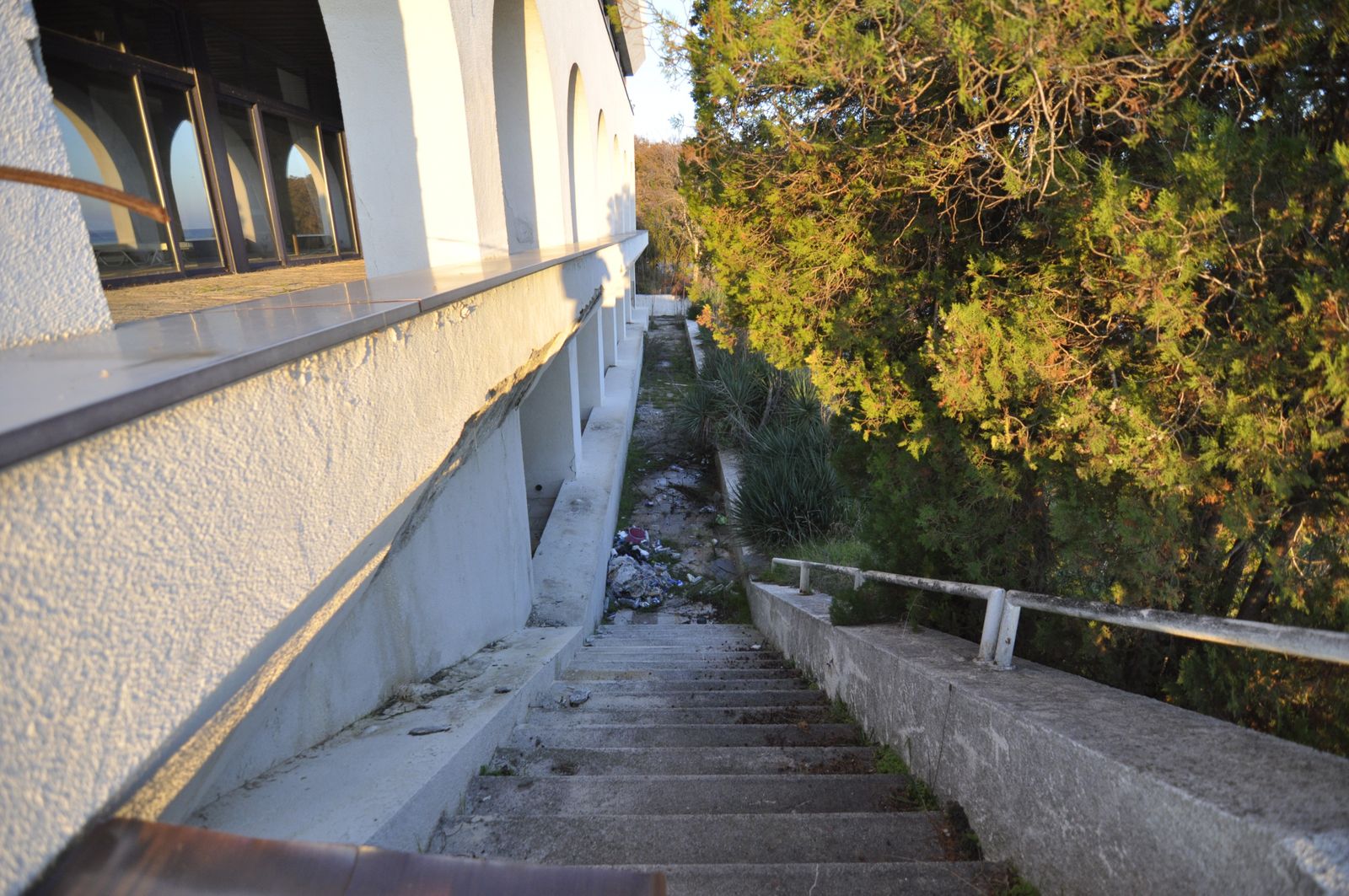 The Ghost Residence - Photo 100