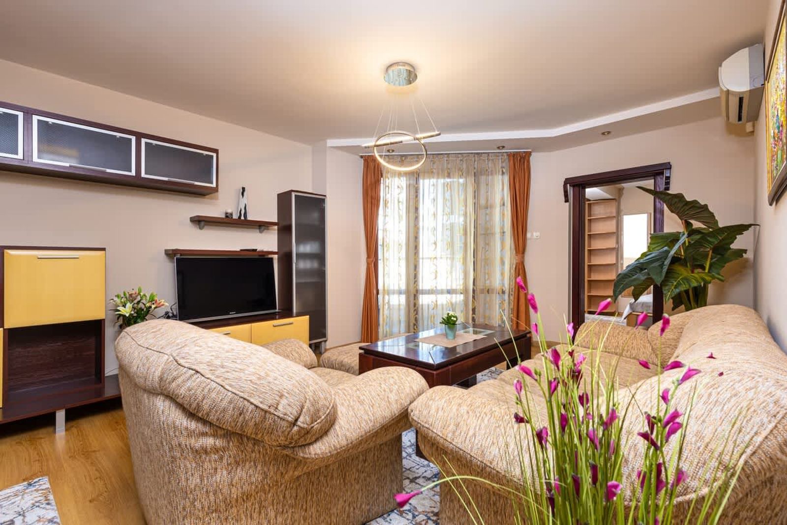 Centrally-located 1BD Apartment near Kapana - Cover Photo