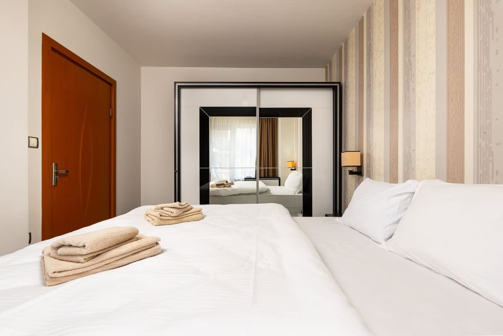 Modern 2BD - 14 min to Medical University - Photo 6