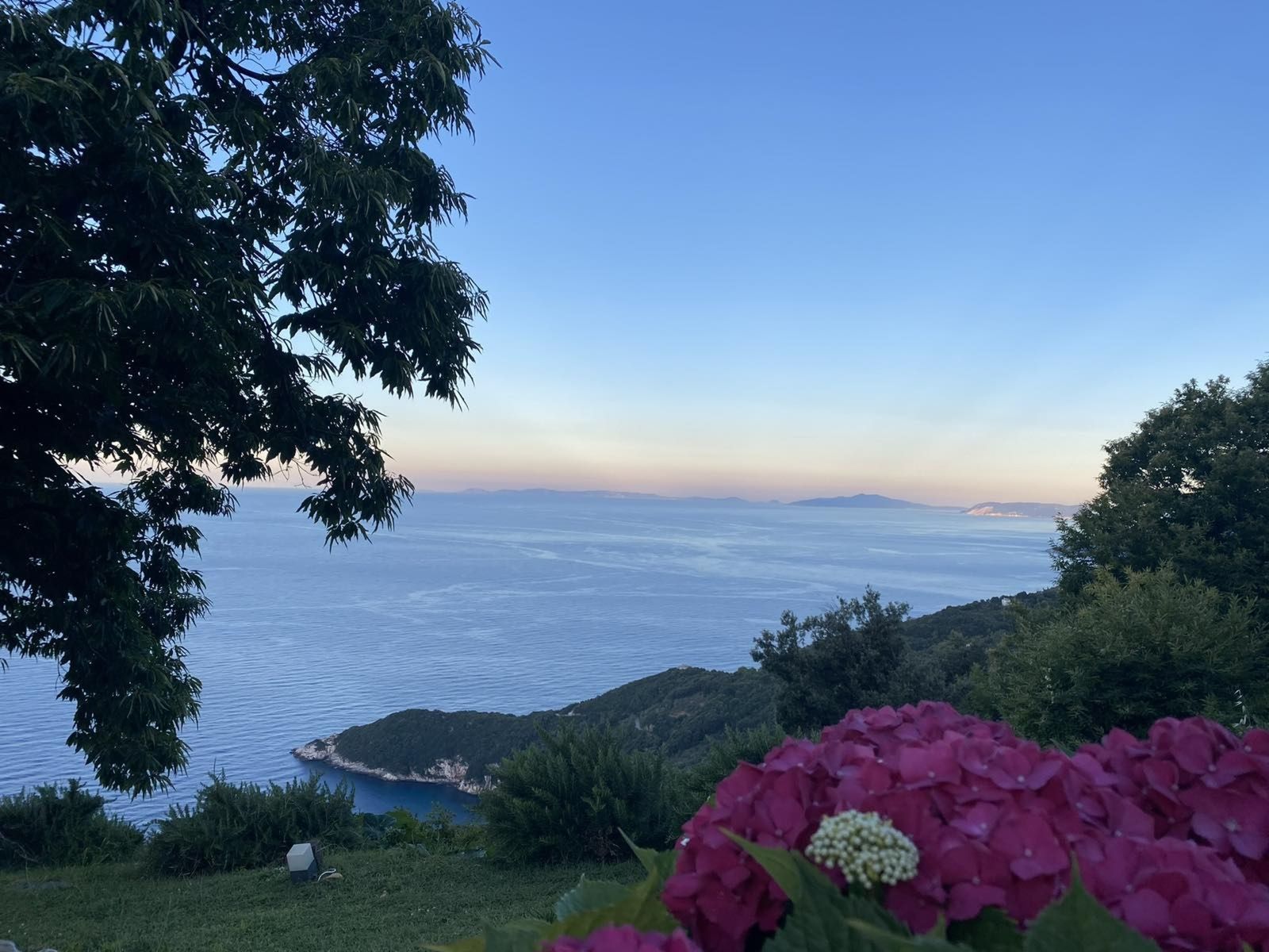 Small Luxury Hotel like an old Traditional house in Pelion with amazing garden and breathteking sea view to the agean. - Photo 25