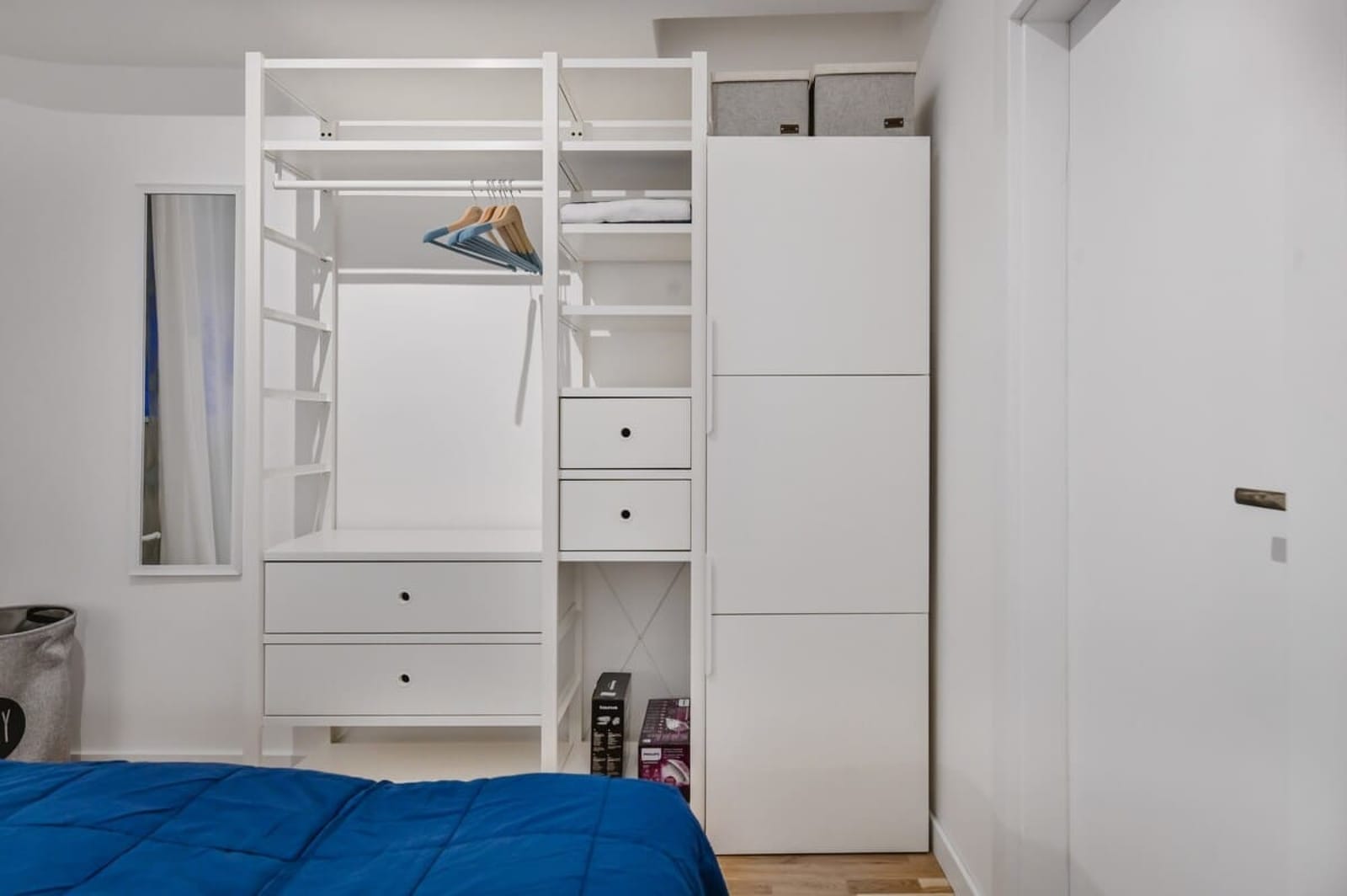 Pieces of Nature in a Stylish One-bedroom Flat - Photo 17