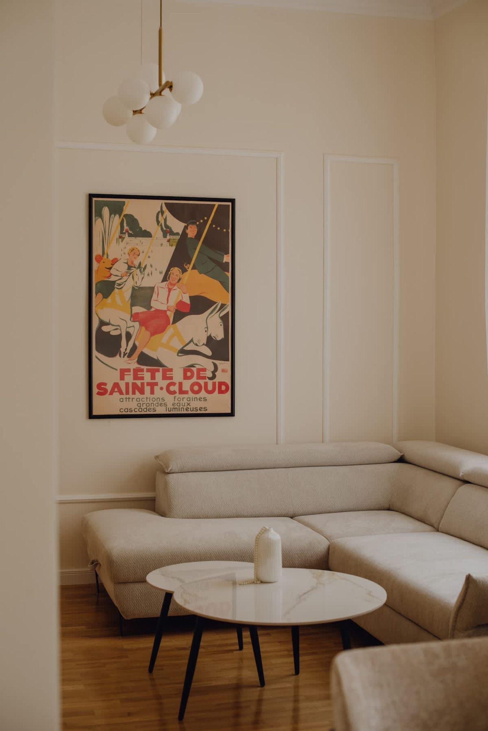 Elegant Escape - High Ceilings, Balcony &amp; Piano - Photo 6