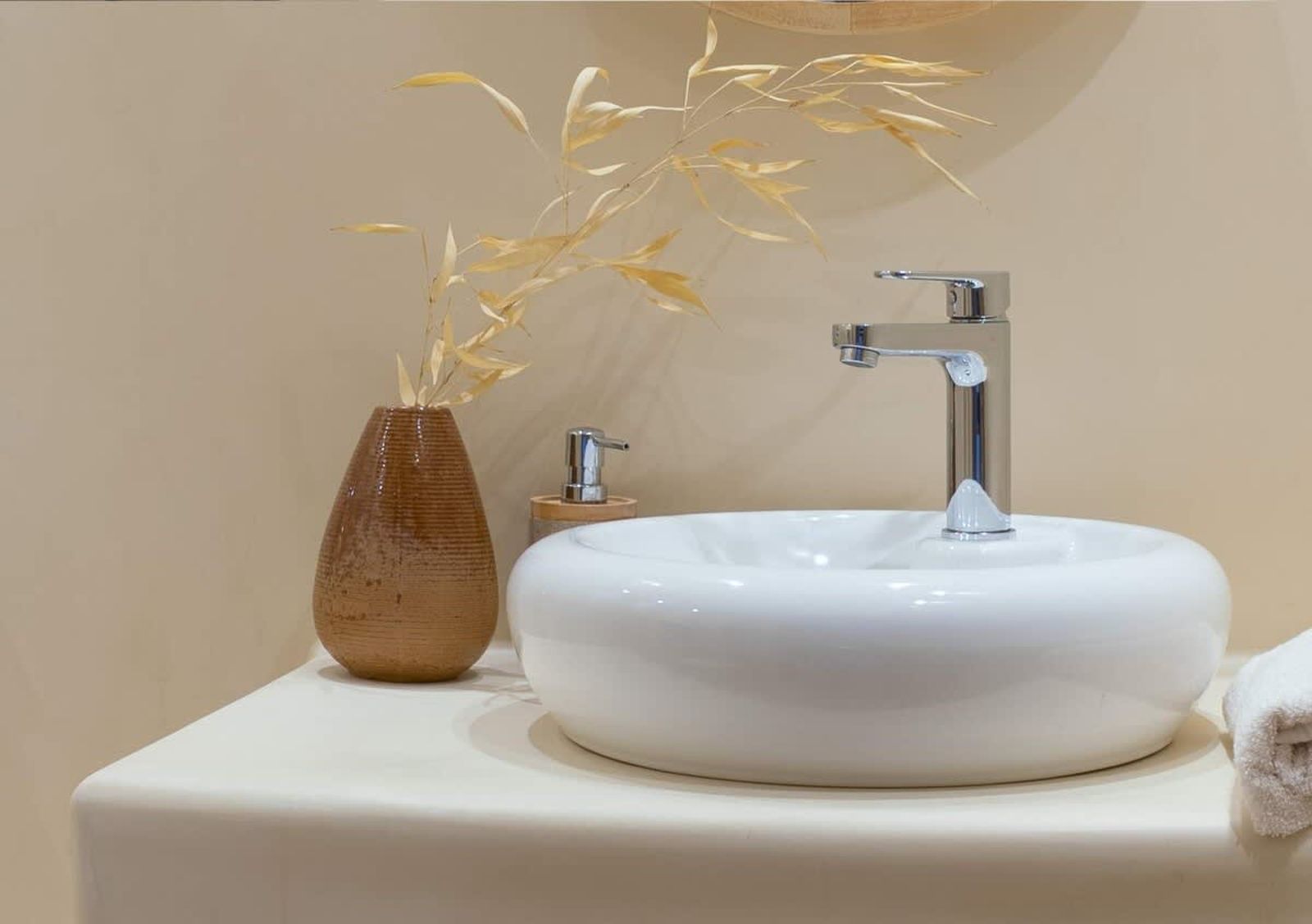 Smartly Designed Flat with Balcony &amp; Parking - Photo 30