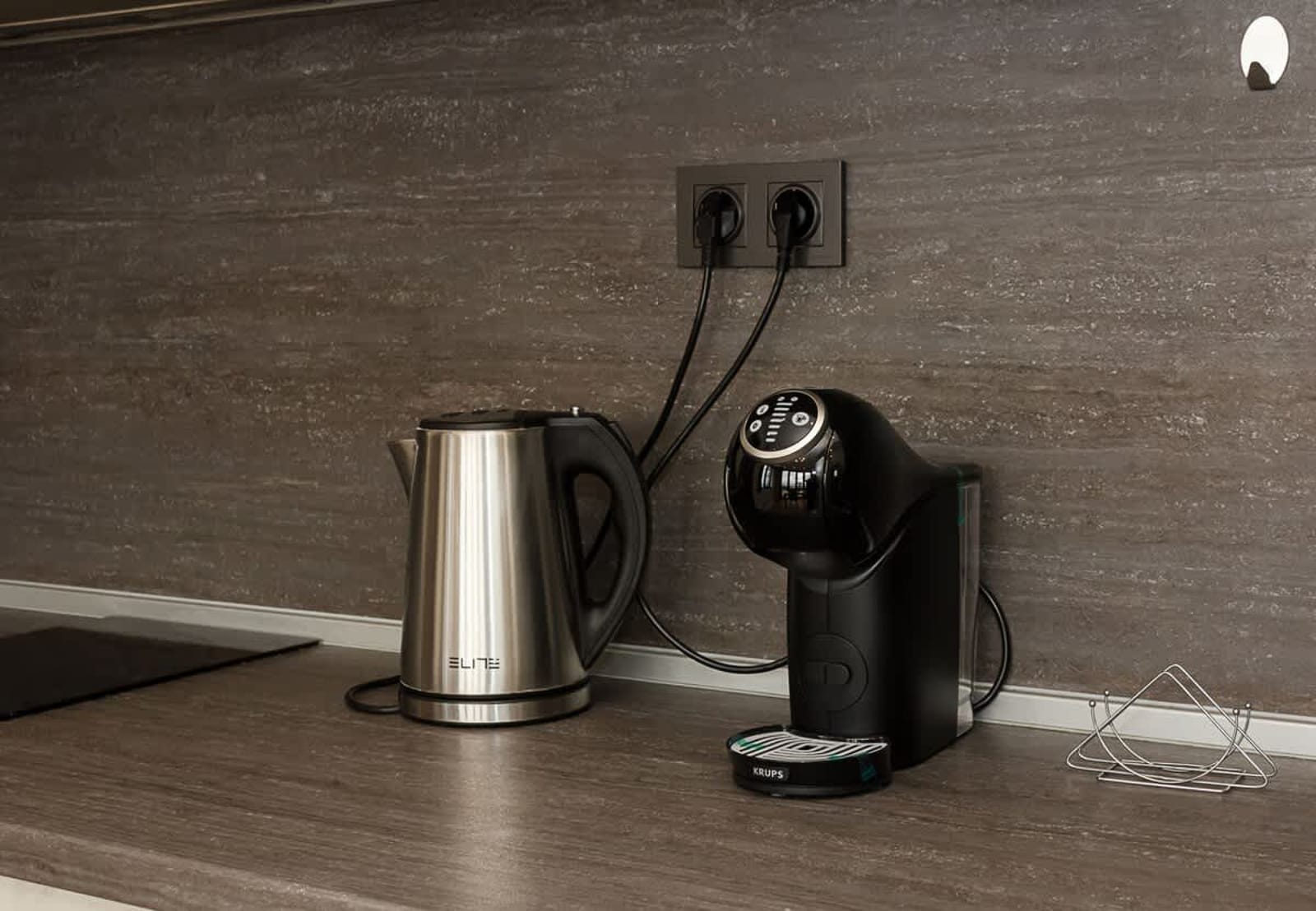 Seaview Haven: Elegant 2BD Flat in Balchik - Photo 15