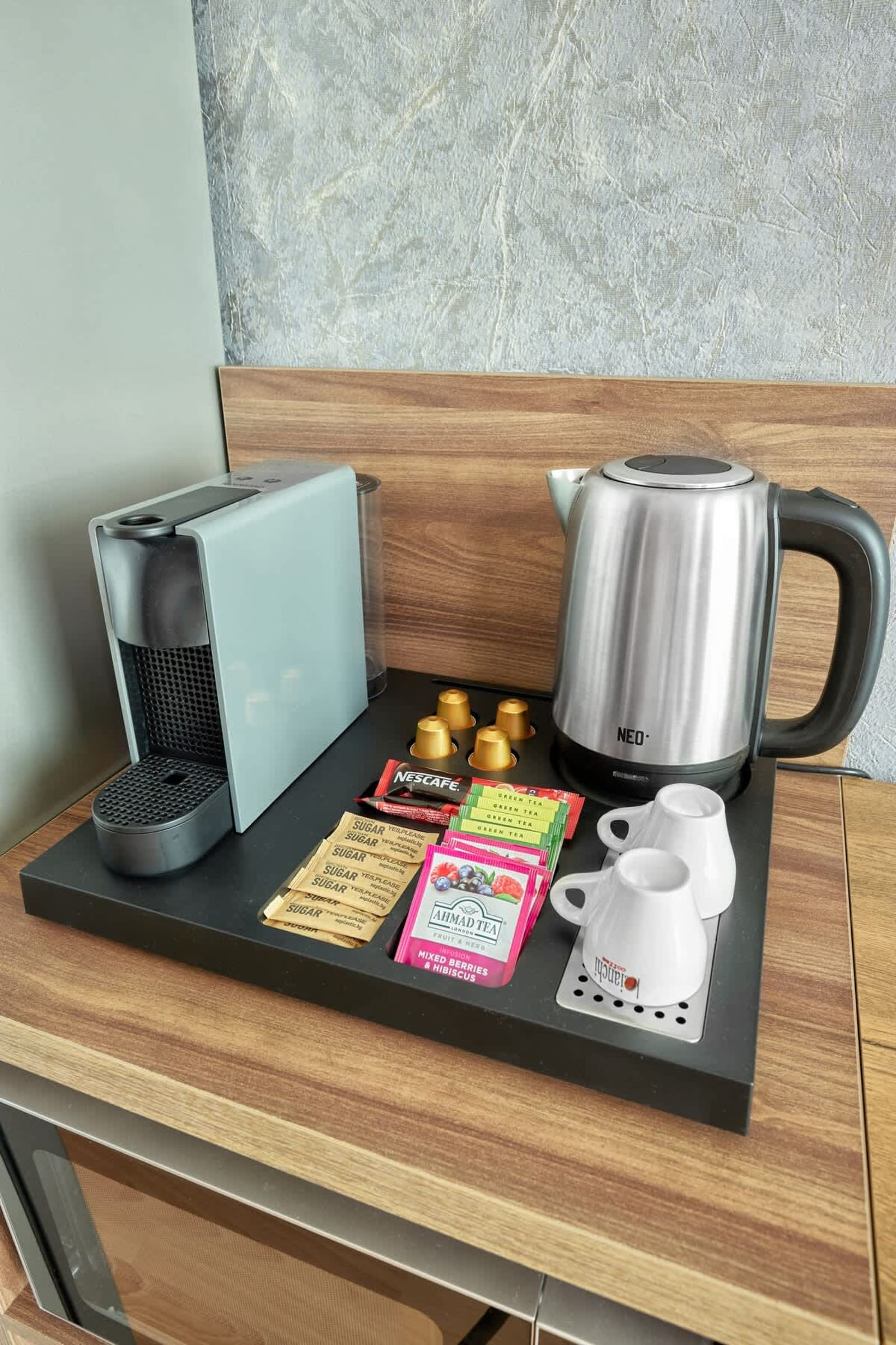 Paradise 1BD Apartment in Primorsko Del Sol - Photo 14