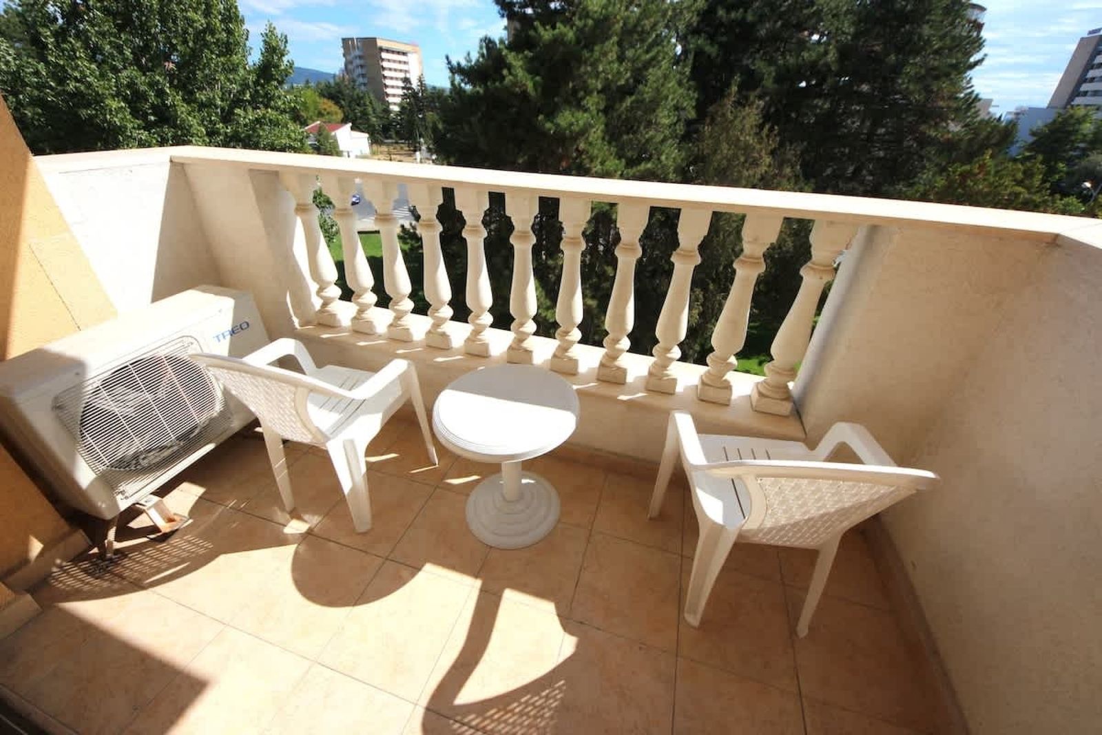 Cozy apartment with balcony in Royal Sun - Photo 19