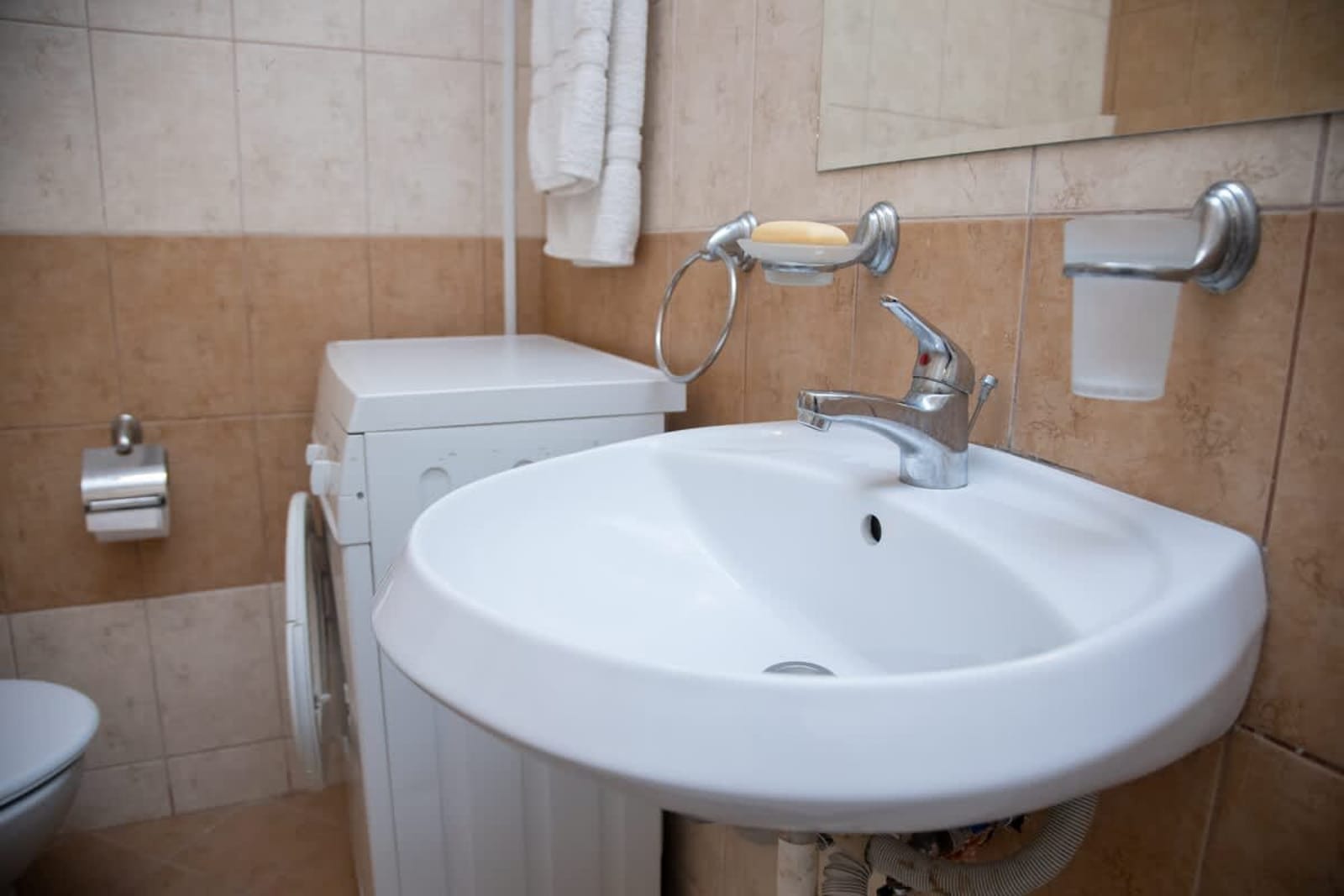 Sunny apartment in a complex with a POOL and GYM - Photo 17