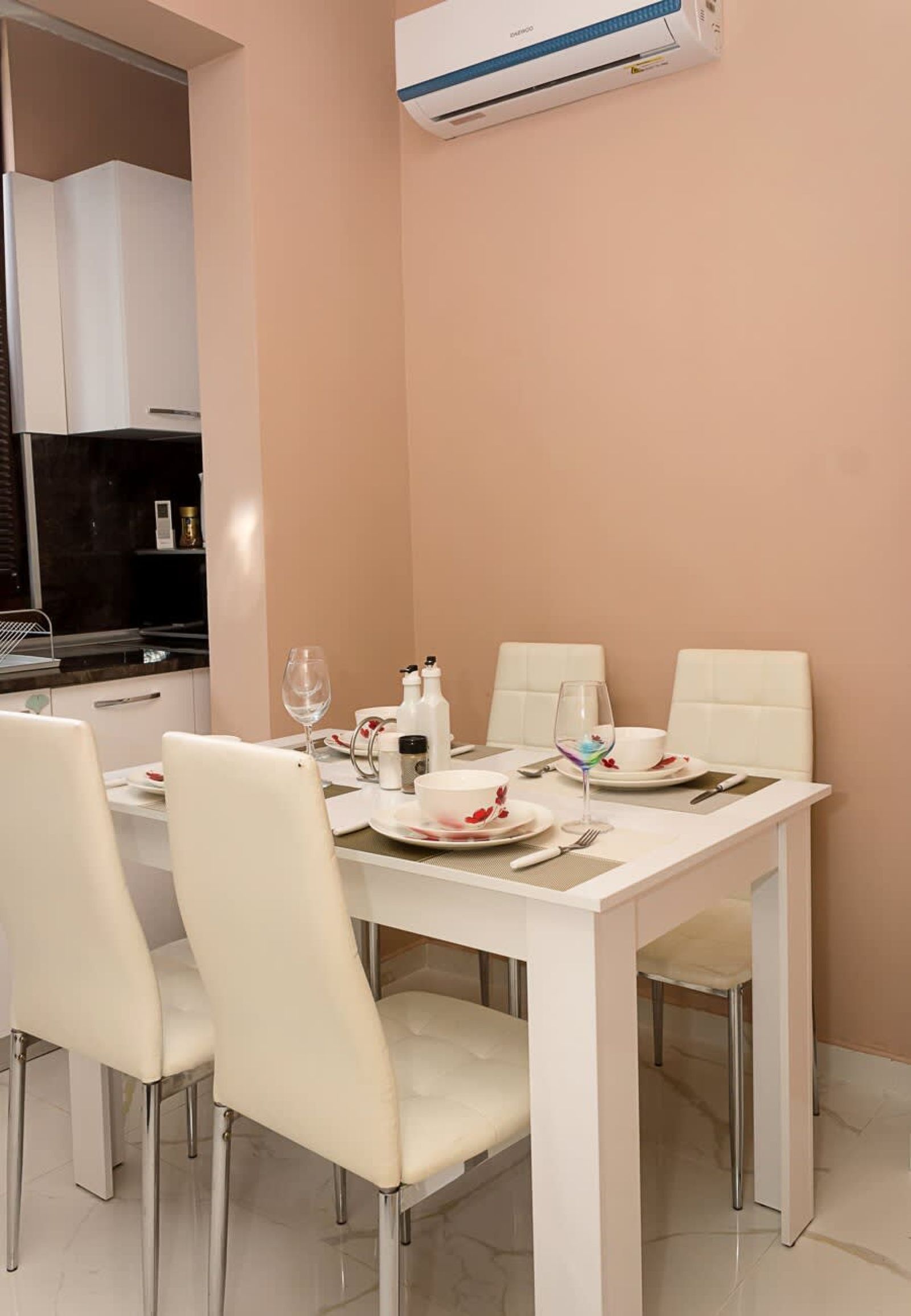 Comfy 1-Bedroom Apartment in Chayka Neighbourhood - Photo 17