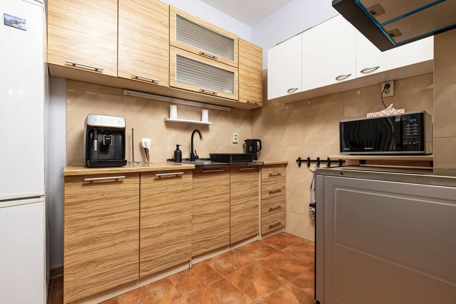 Cozy Floor from a House Near the City Center - Photo 4