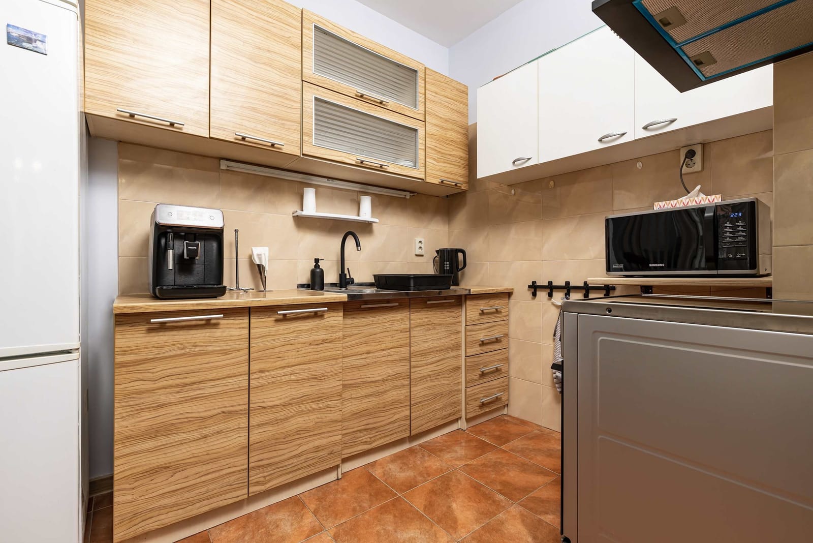 Cozy Floor from a House Near the City Center - Photo 4