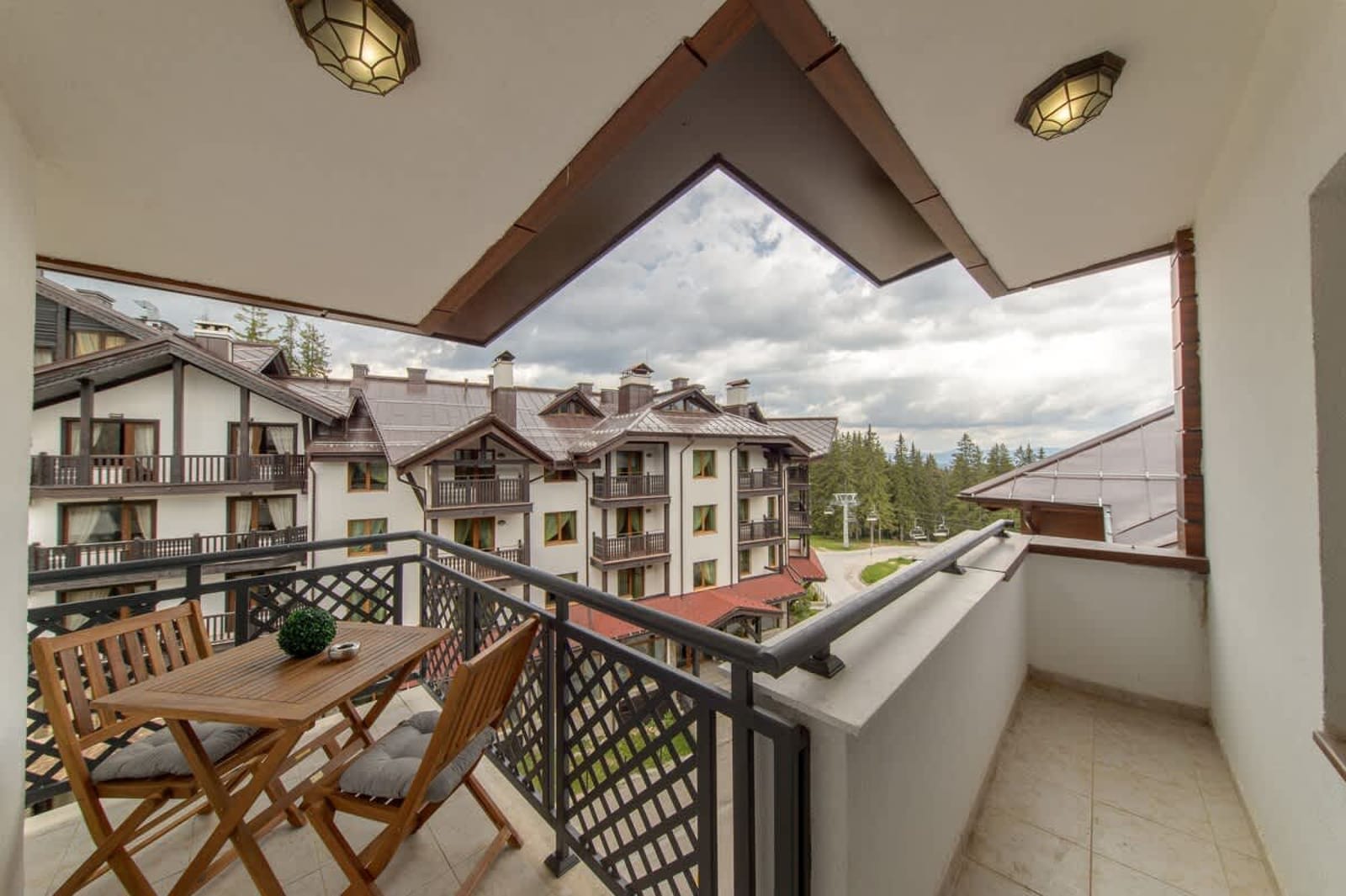 Luxury 2-bedroom apartment by Studenets Center - Photo 21