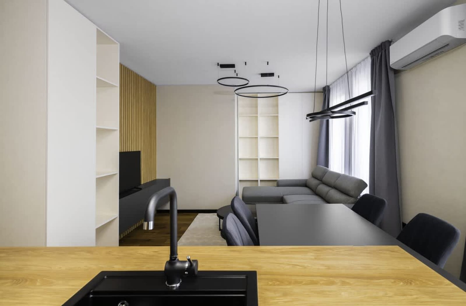 Aviva Living - 2BD Apartment With Free Parking - Photo 6