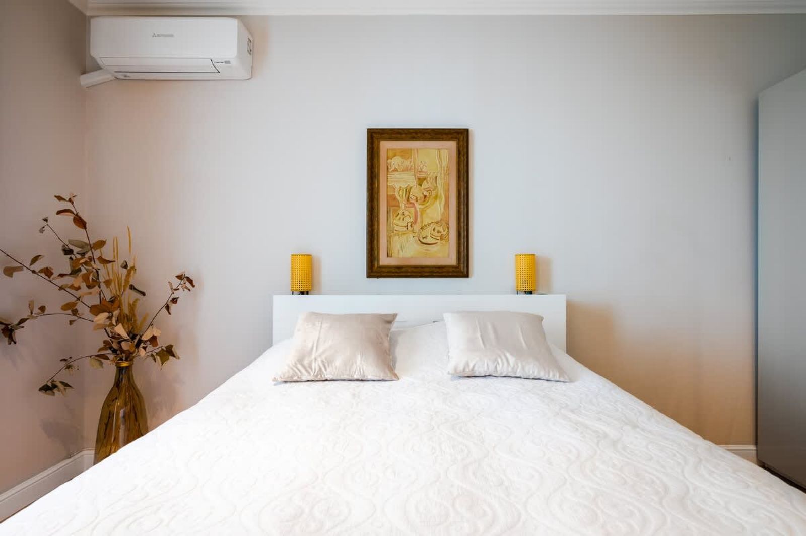 Modern, Spacious 2BD Flat - Prime Sofia Location - Photo 19