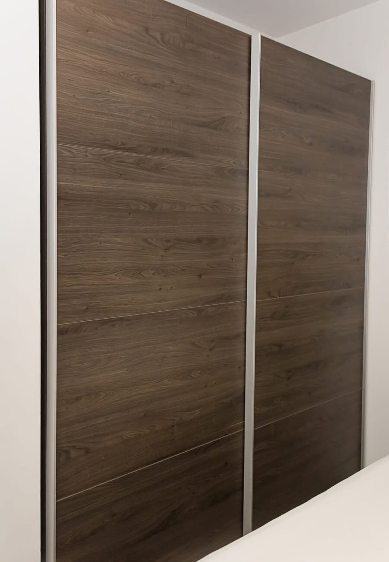 New Black &amp; White Flat 5 Min Away From Sea Garden - Photo 15