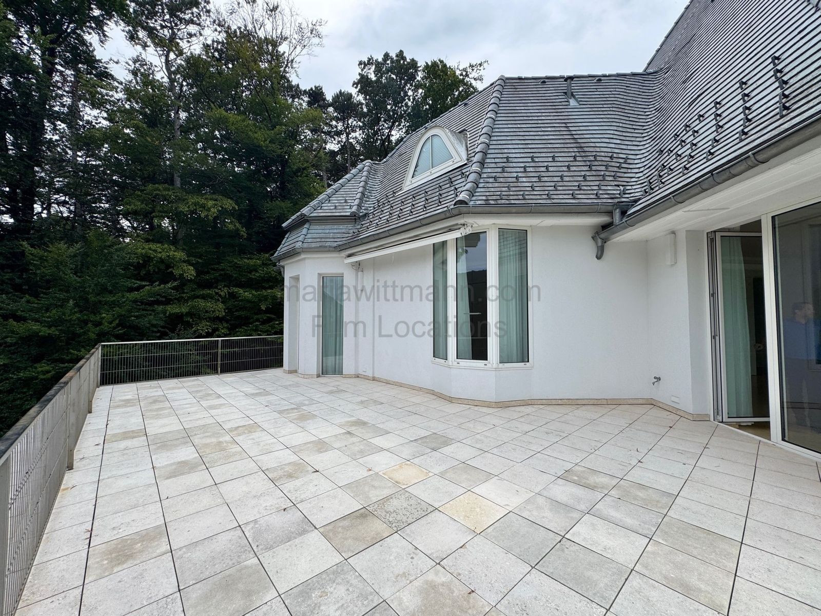 Location 500 - Photo 19