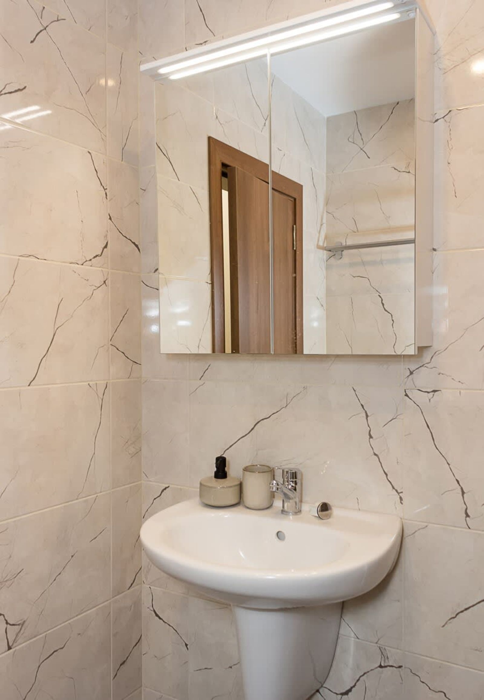 Blue Wave Varna- 2BD Flat with Parking - Photo 17