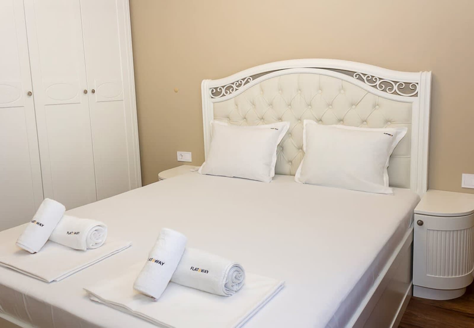 2BD Home In The Heart Of Varna with Parking - Gold - Photo 13