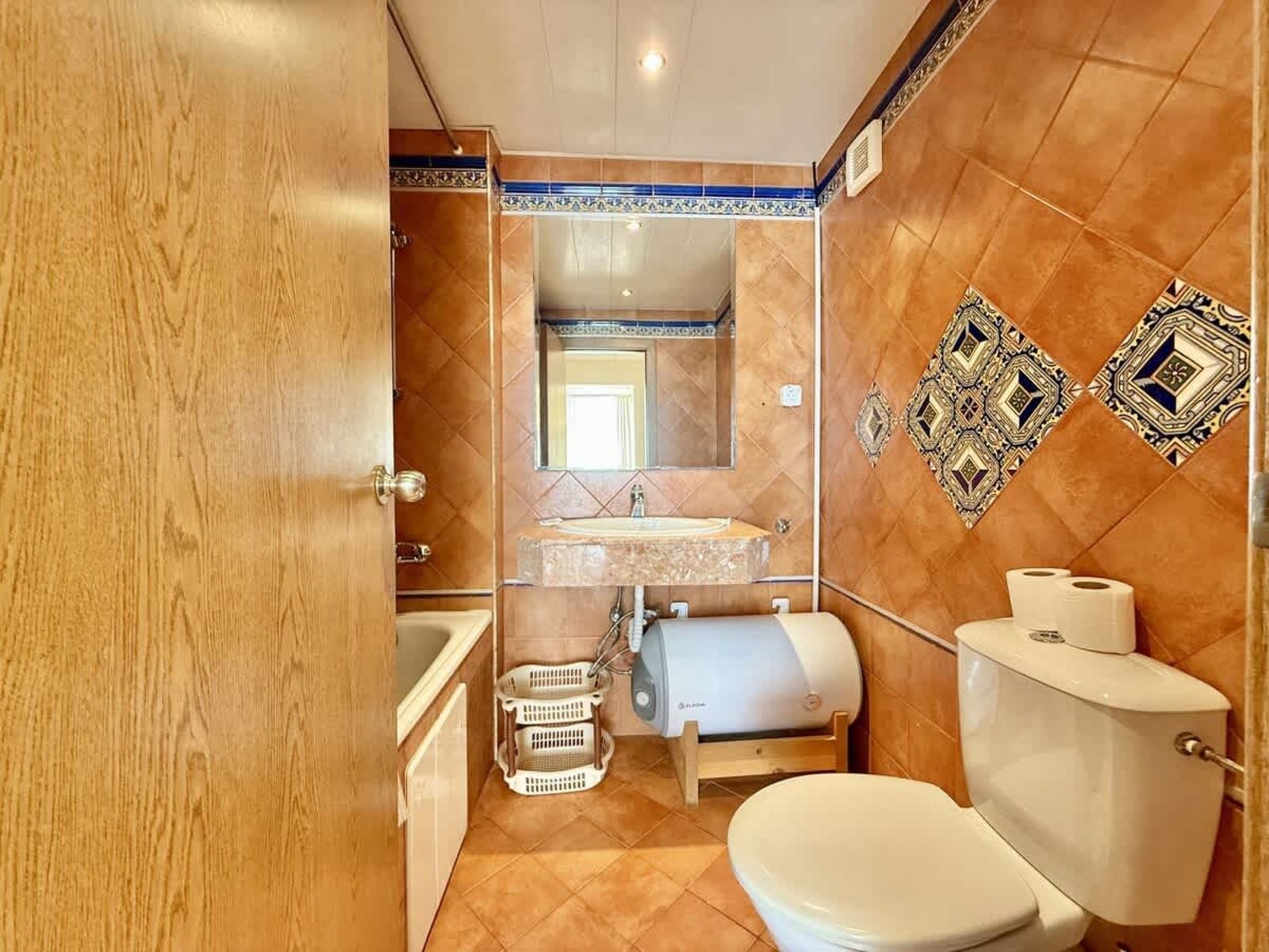 Andalusia Apartment with Sea View - Photo 47