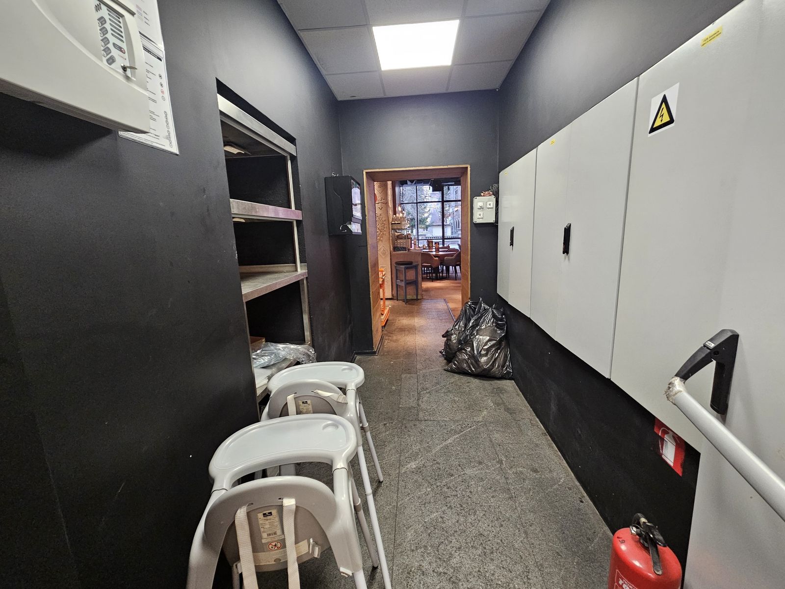 Luxuriously Romantic Restaurant in the Heart of Sofia - Photo 31