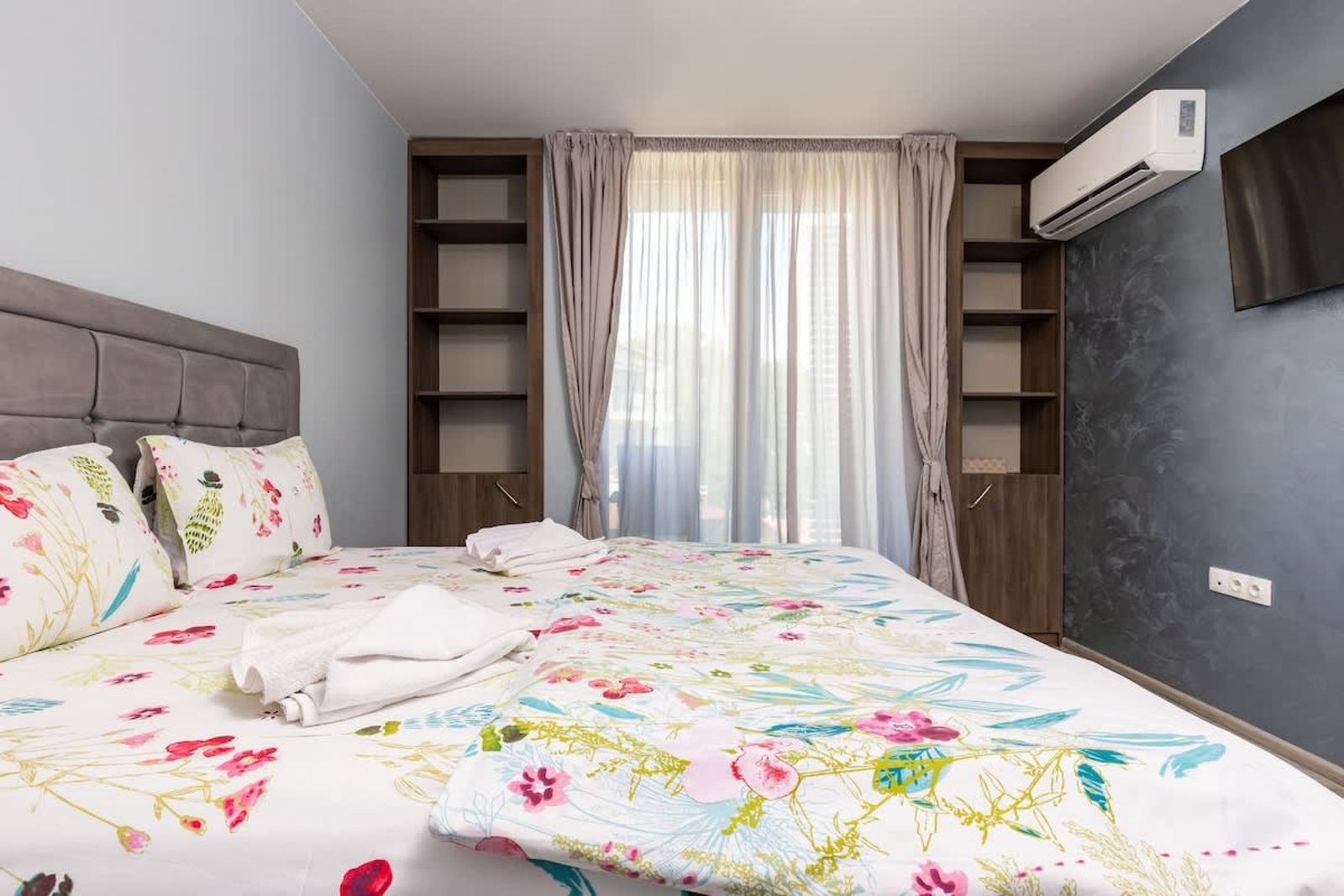 Modern Living | Drava 2BD Apt - Photo 5