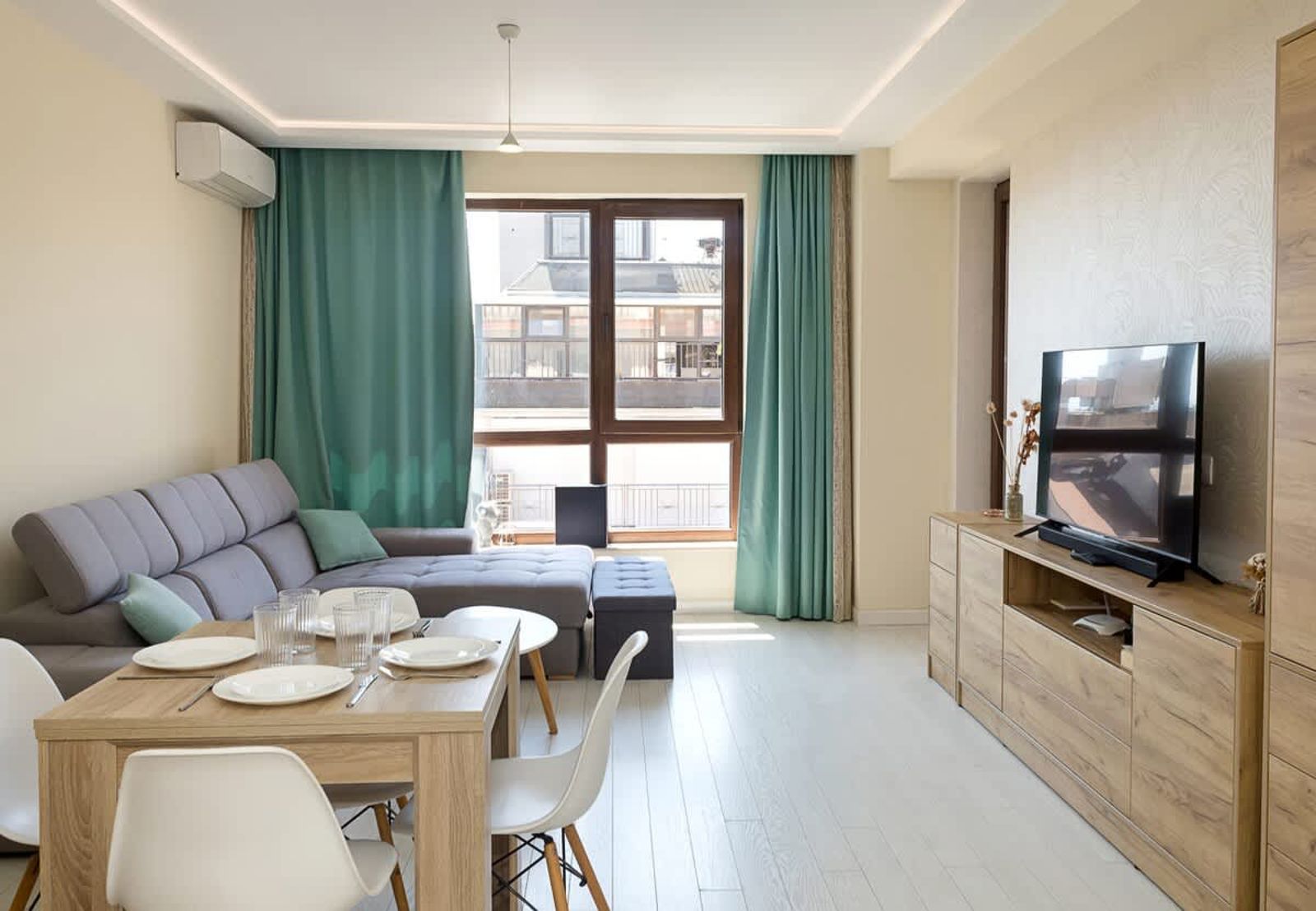 Elegant 1BR Apartment in the TOP Center of Varna - Cover Photo