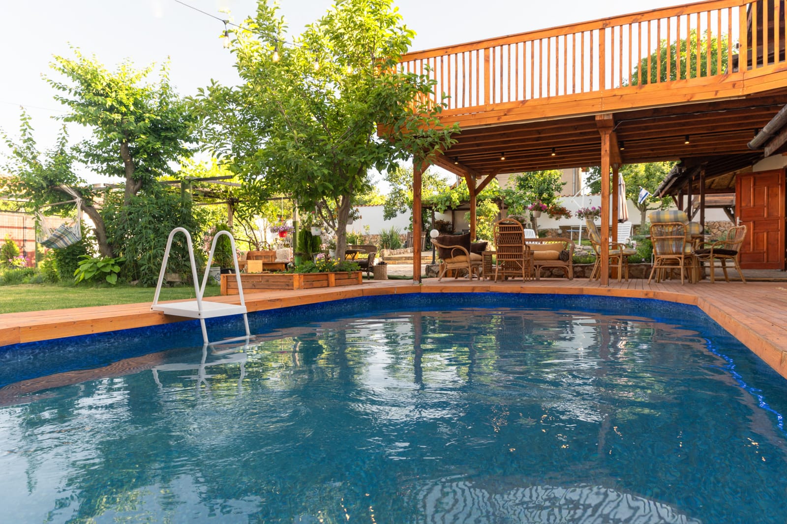 Modern and Cinematic Villa in the area of Sofia - Photo 3