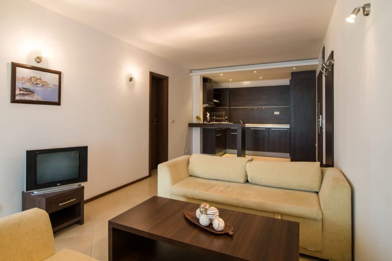 Marina City  Studio with Balkony &amp; Desk - Photo 11