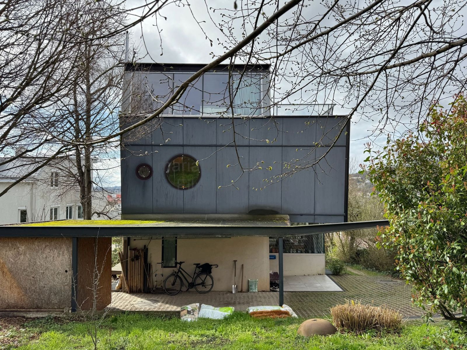 Location 298 - Cover Photo