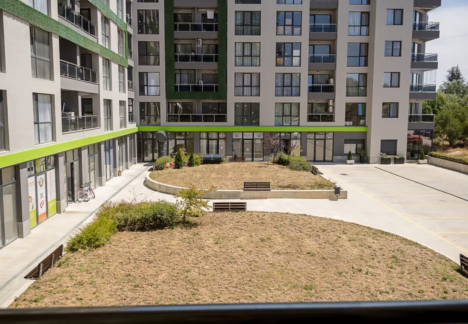 Chic 1BR Flat &amp; Garage | Garden Residence, Varna - Photo 25