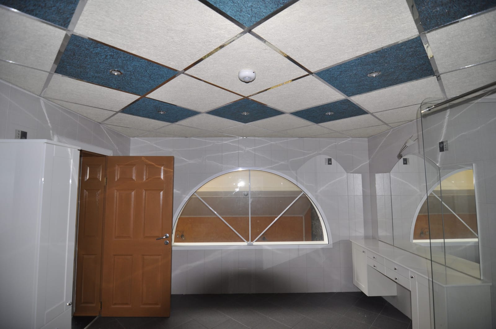 The Mosaic House - Photo 71