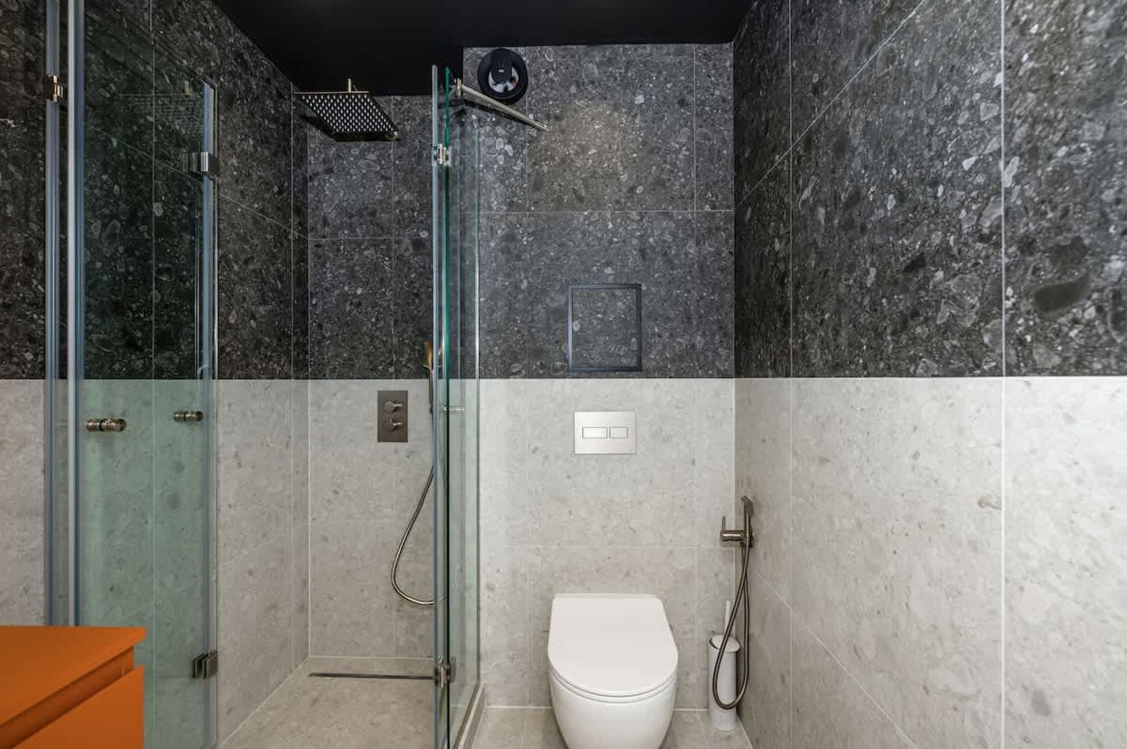 Plovdiv Center Gem with Balcony - Photo 20