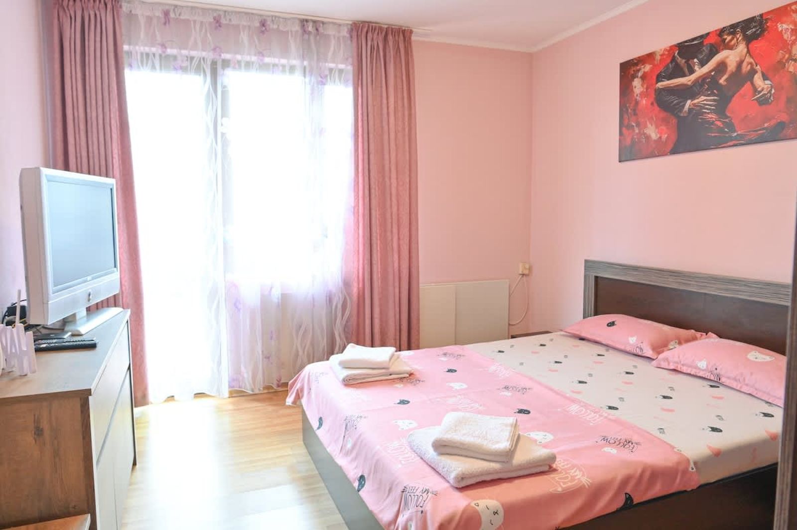 Bright 1BR Flat | Near Center &amp; Ski Lift Bansko - Photo 9