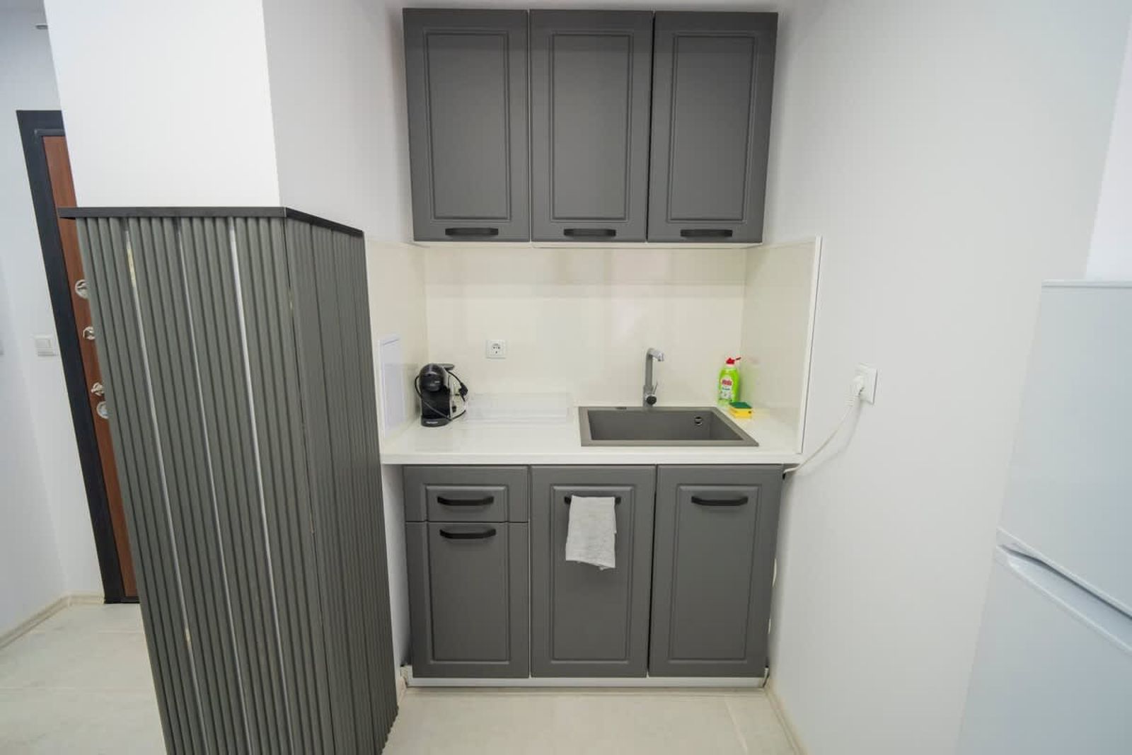 Modern Seaview Central Apartment in Sarafovo - Photo 11