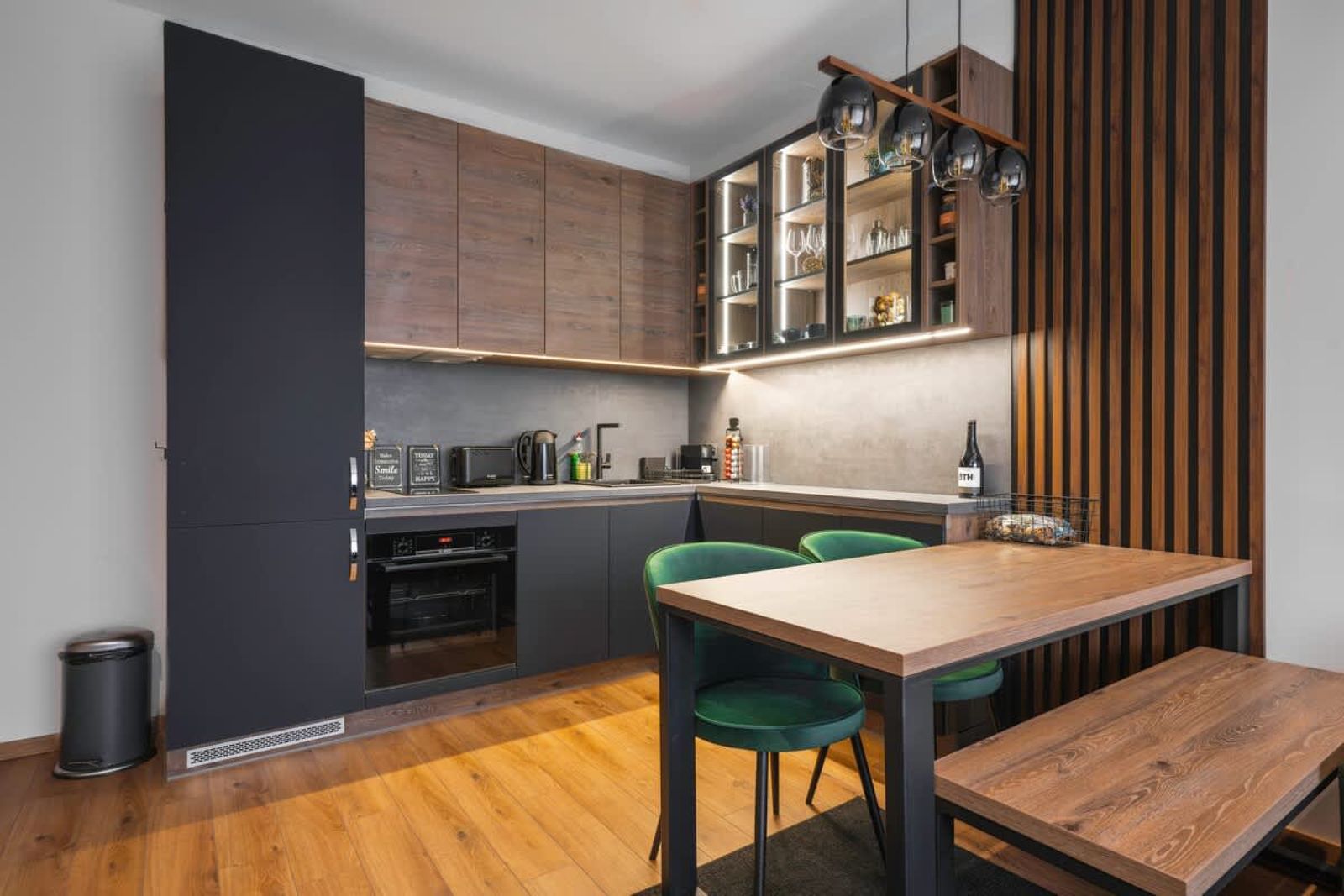 Lux Flat next to Park with working space - Photo 8