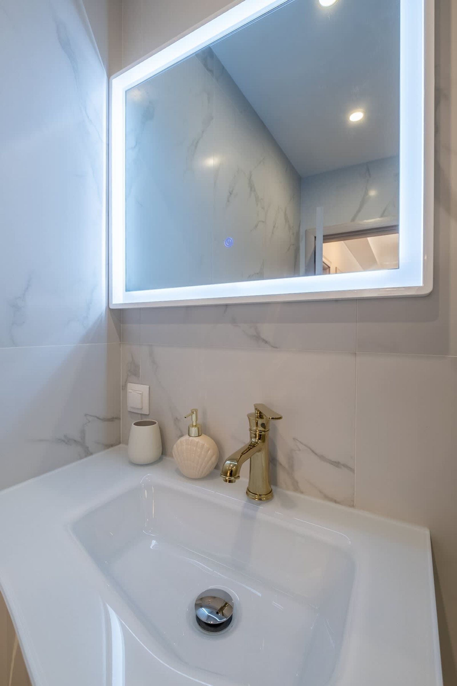 Elegant Deluxe - 2 Bedrooms apt. - Photo 19