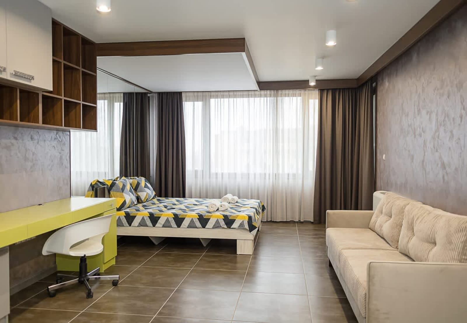 Modern Elegance in Varna – Spacious Studio - Photo 3