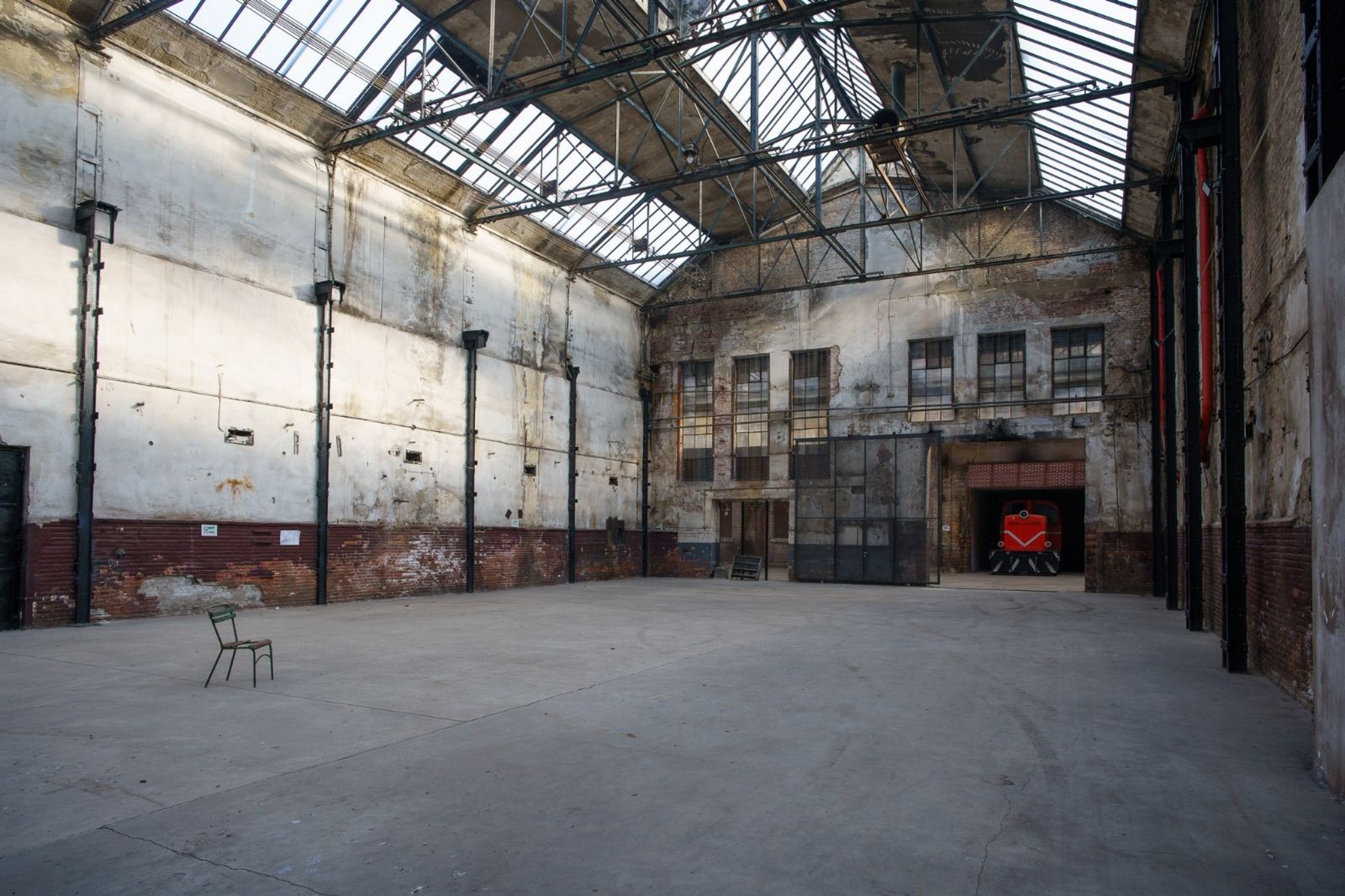 Abandoned Factory Bucharest - Photo 41