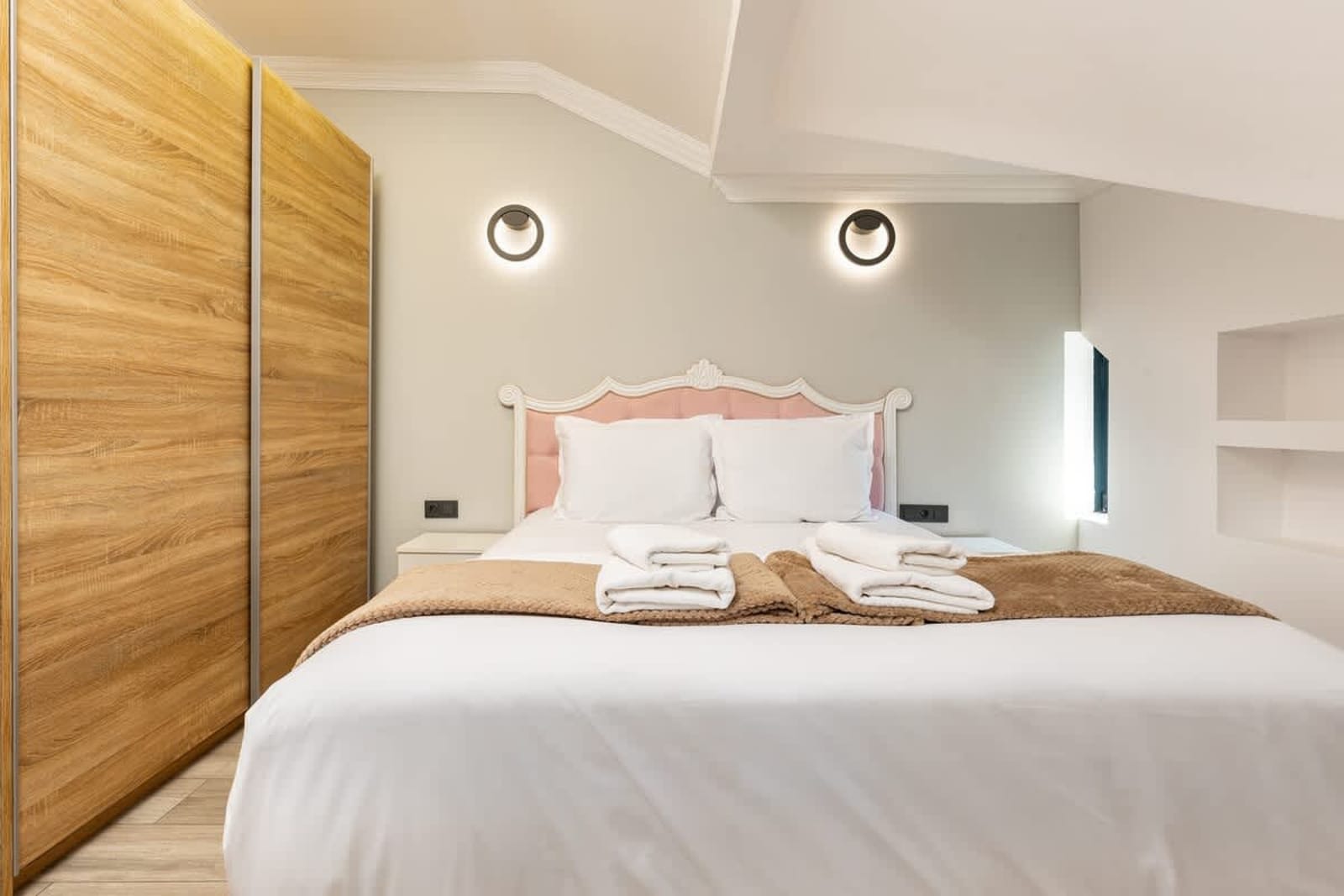 Central Apartments with Garden view - Apt No. 8 - Photo 5